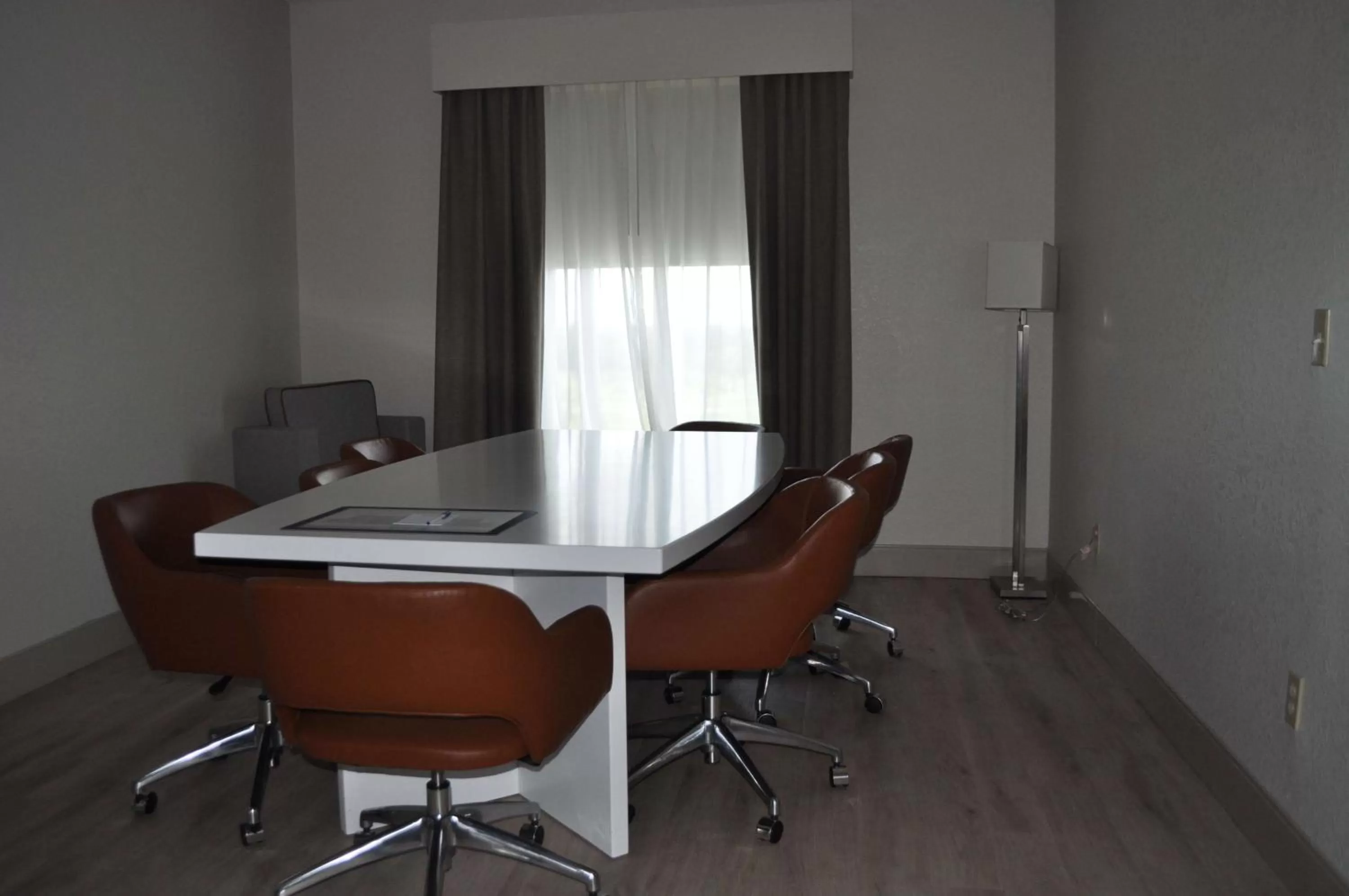 Executive Conference King Suite - Non-Smoking in Best Western Heritage Inn and Suites