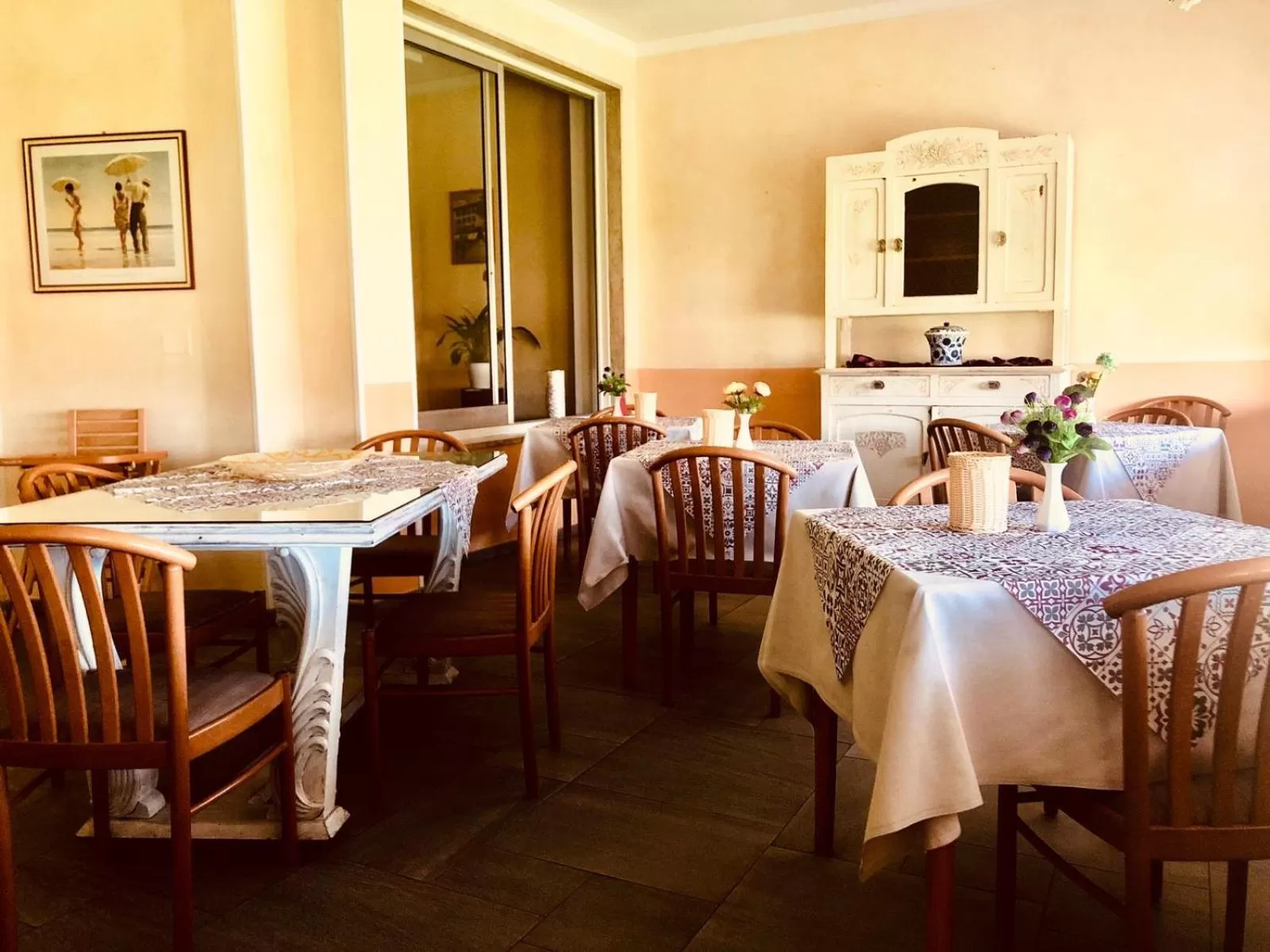 Restaurant/places to eat in Hotel Bellavista