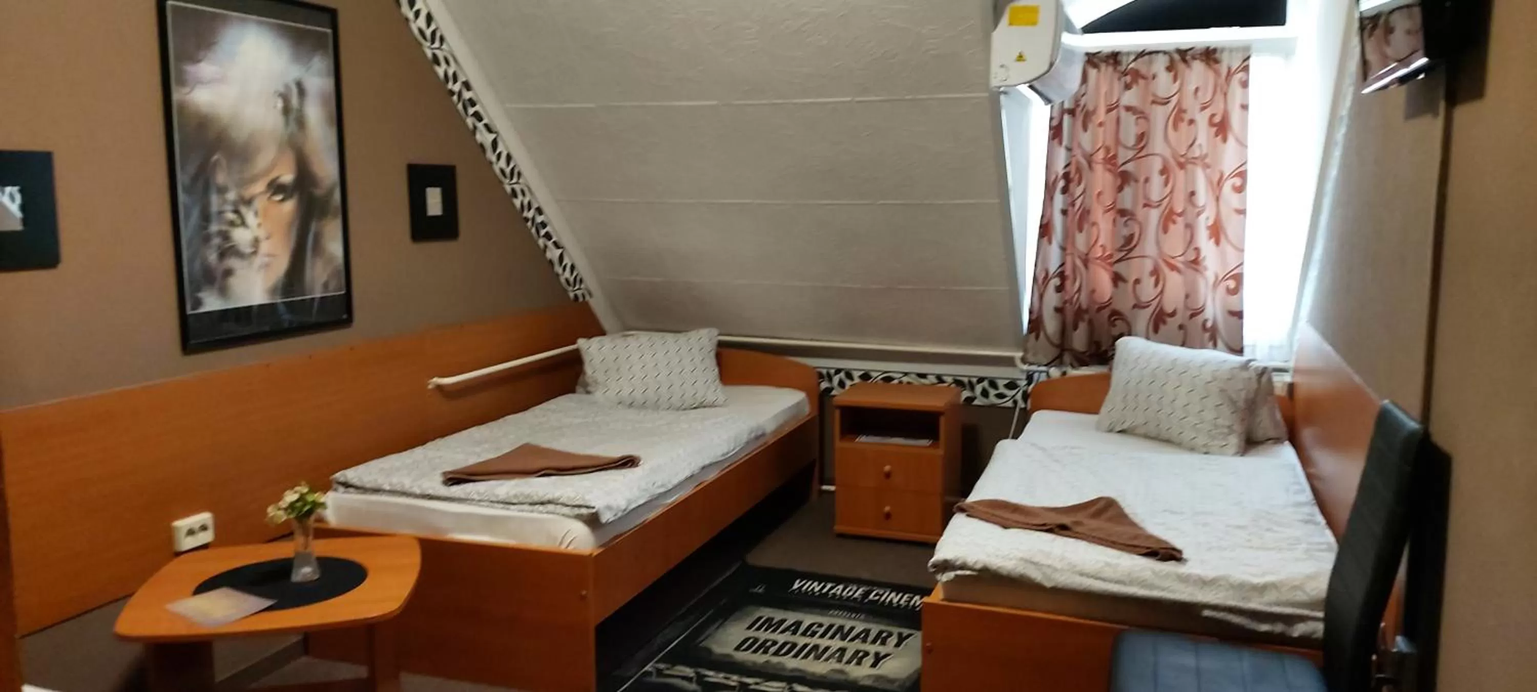 Bed in Romantik Étterem - Panzió