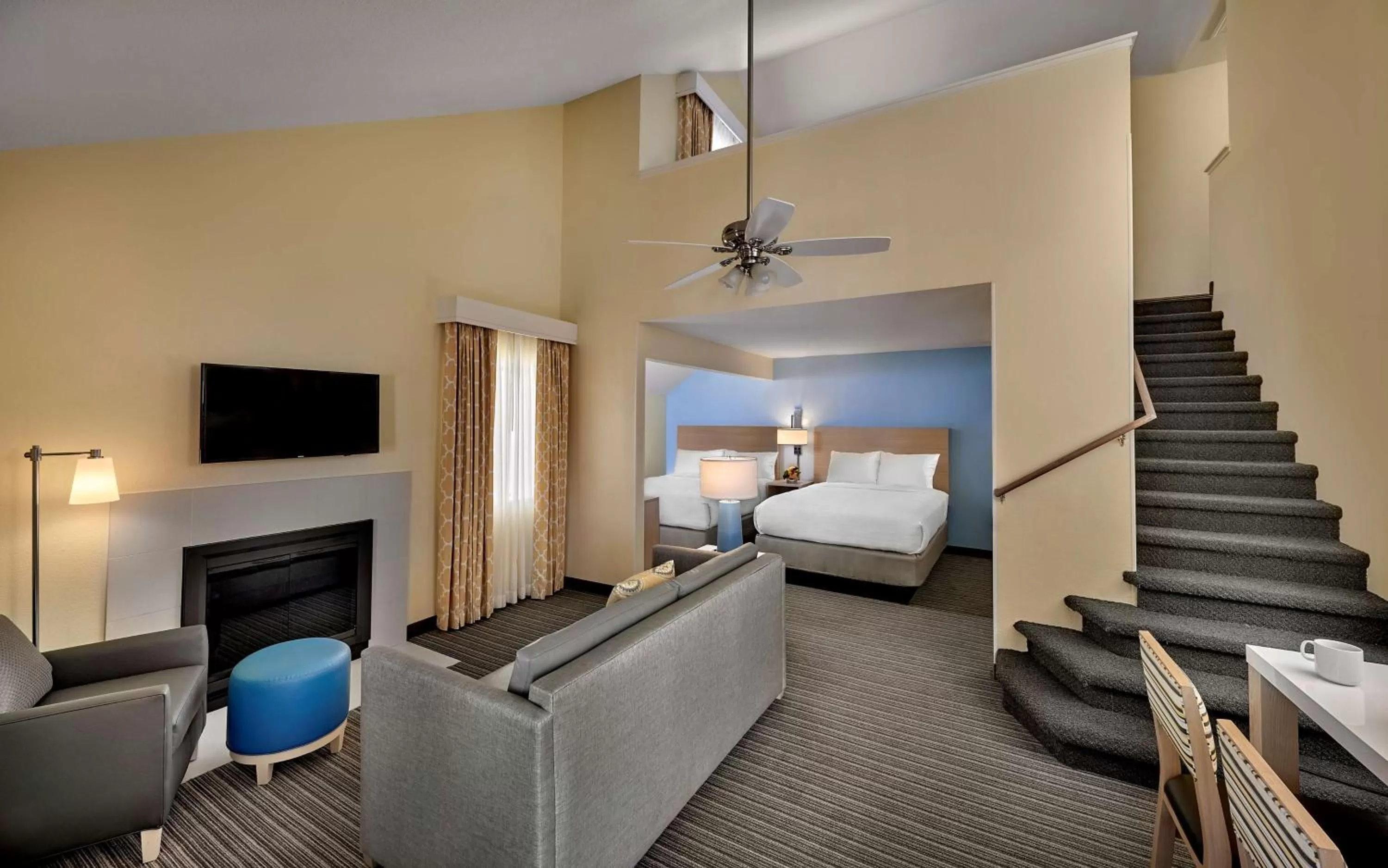Photo of the whole room, Bed in Sonesta ES Suites Providence - Airport