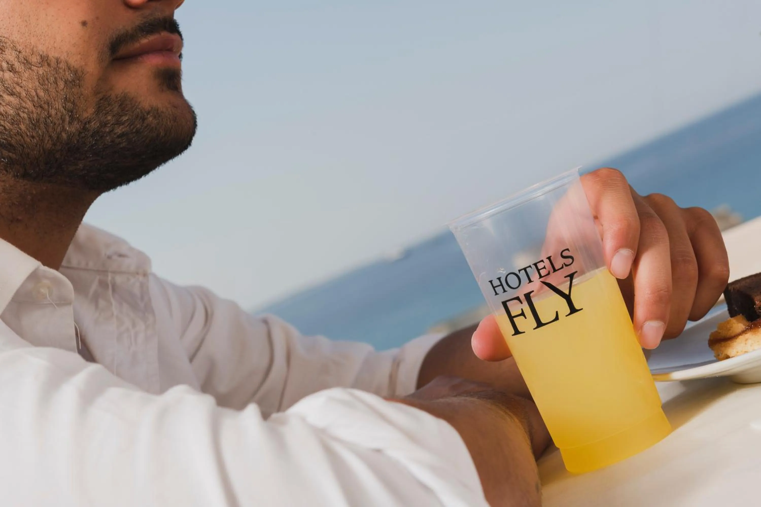 People in Hotel 33 Baroni