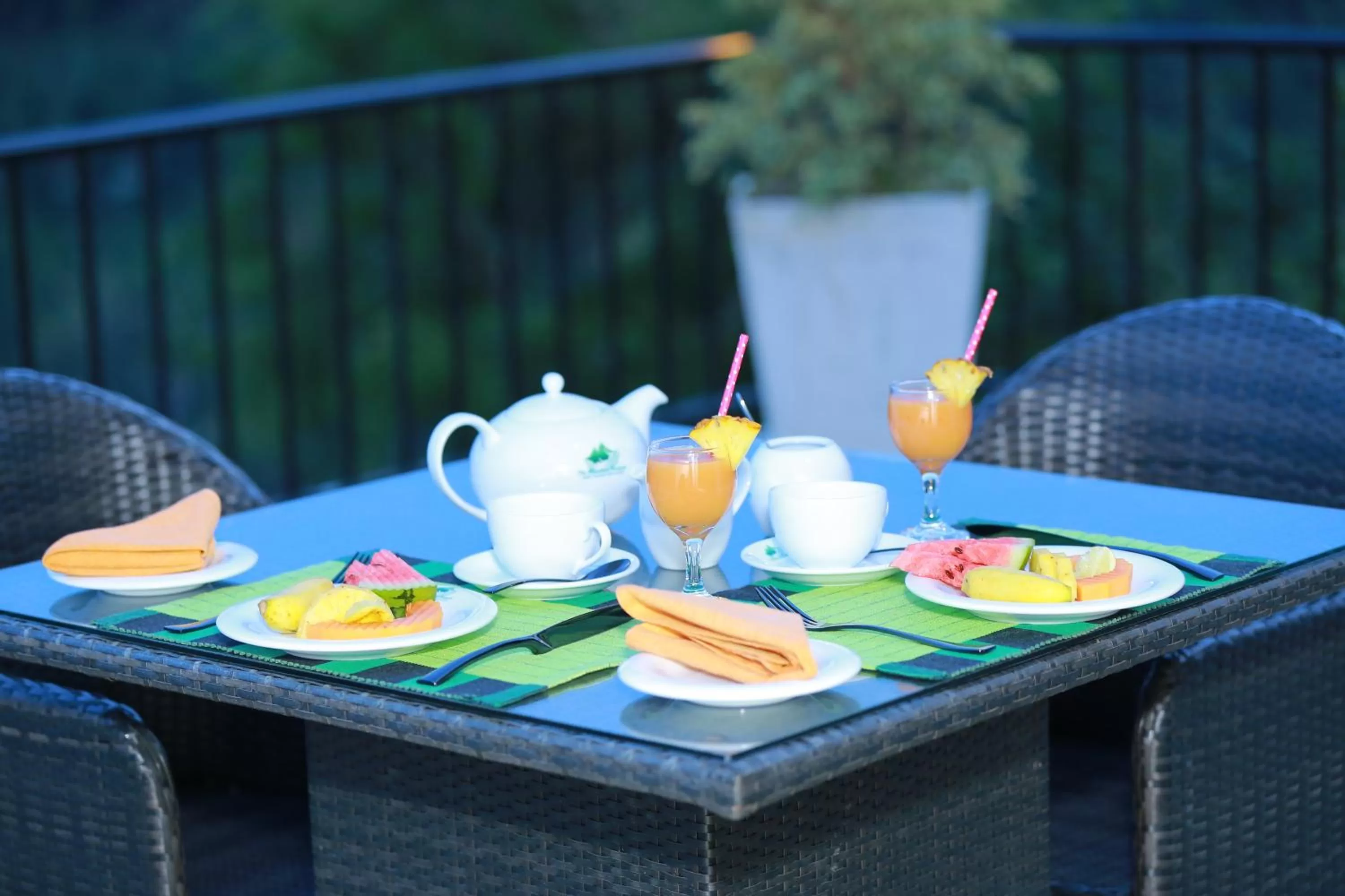 Breakfast in Mountain Heavens