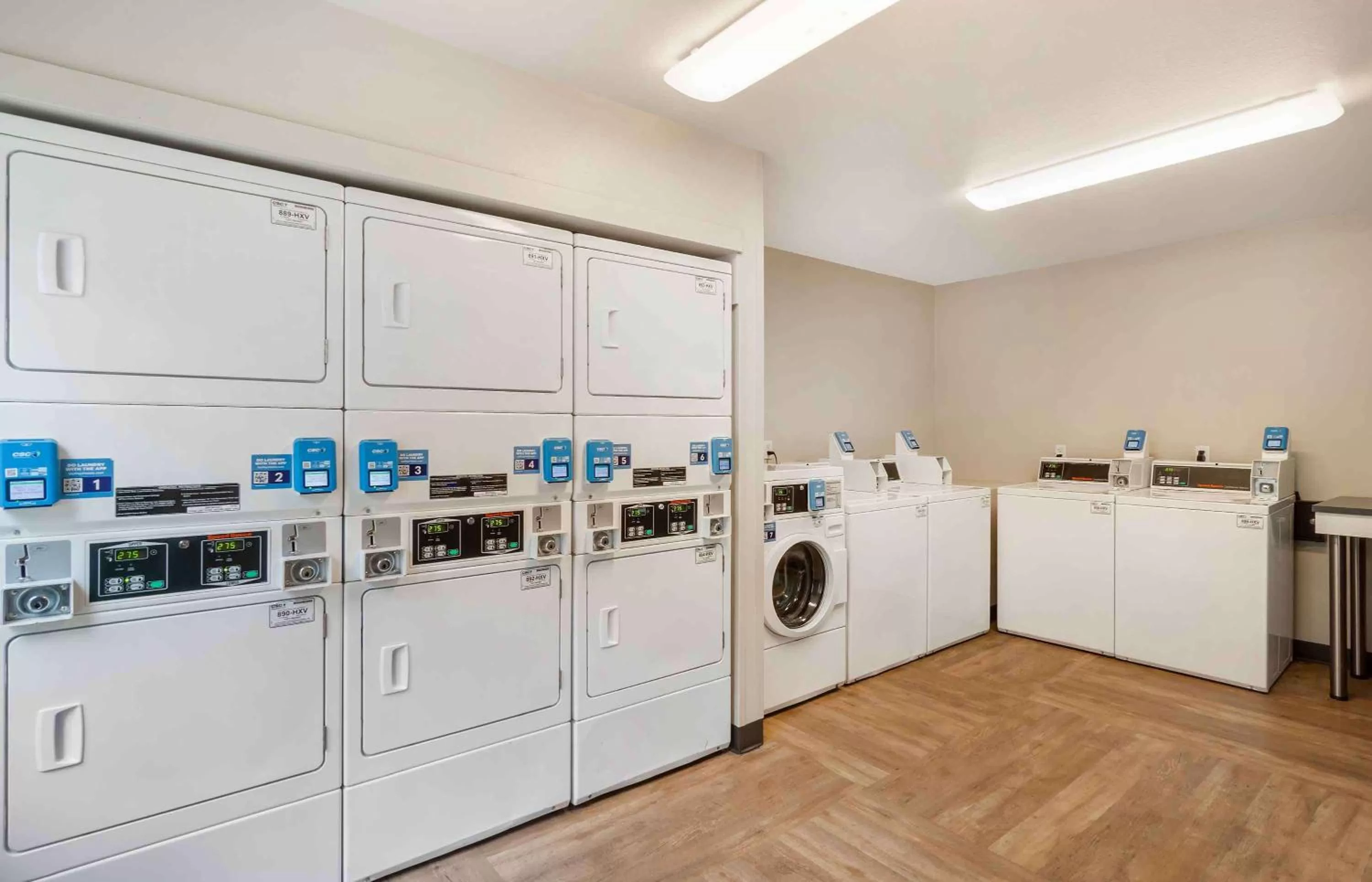 Property building in Extended Stay America Suites - San Francisco - San Mateo - SFO