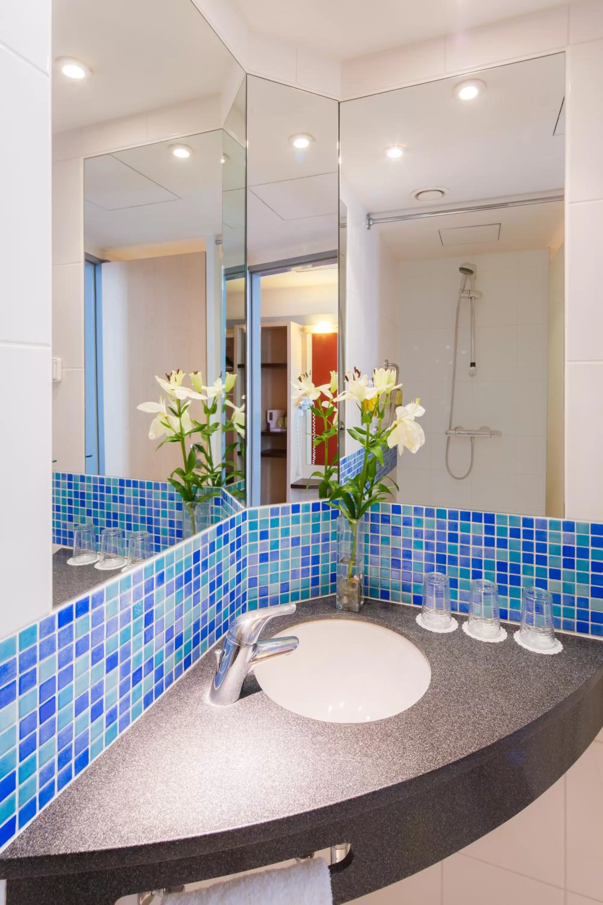 Bathroom in Exe City Park Hotel