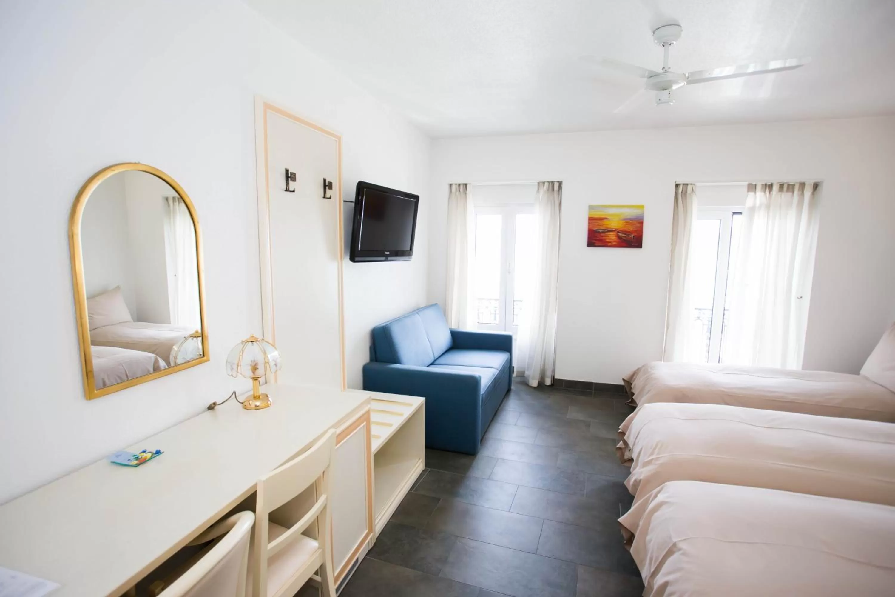 Bed in Hôtel du Port