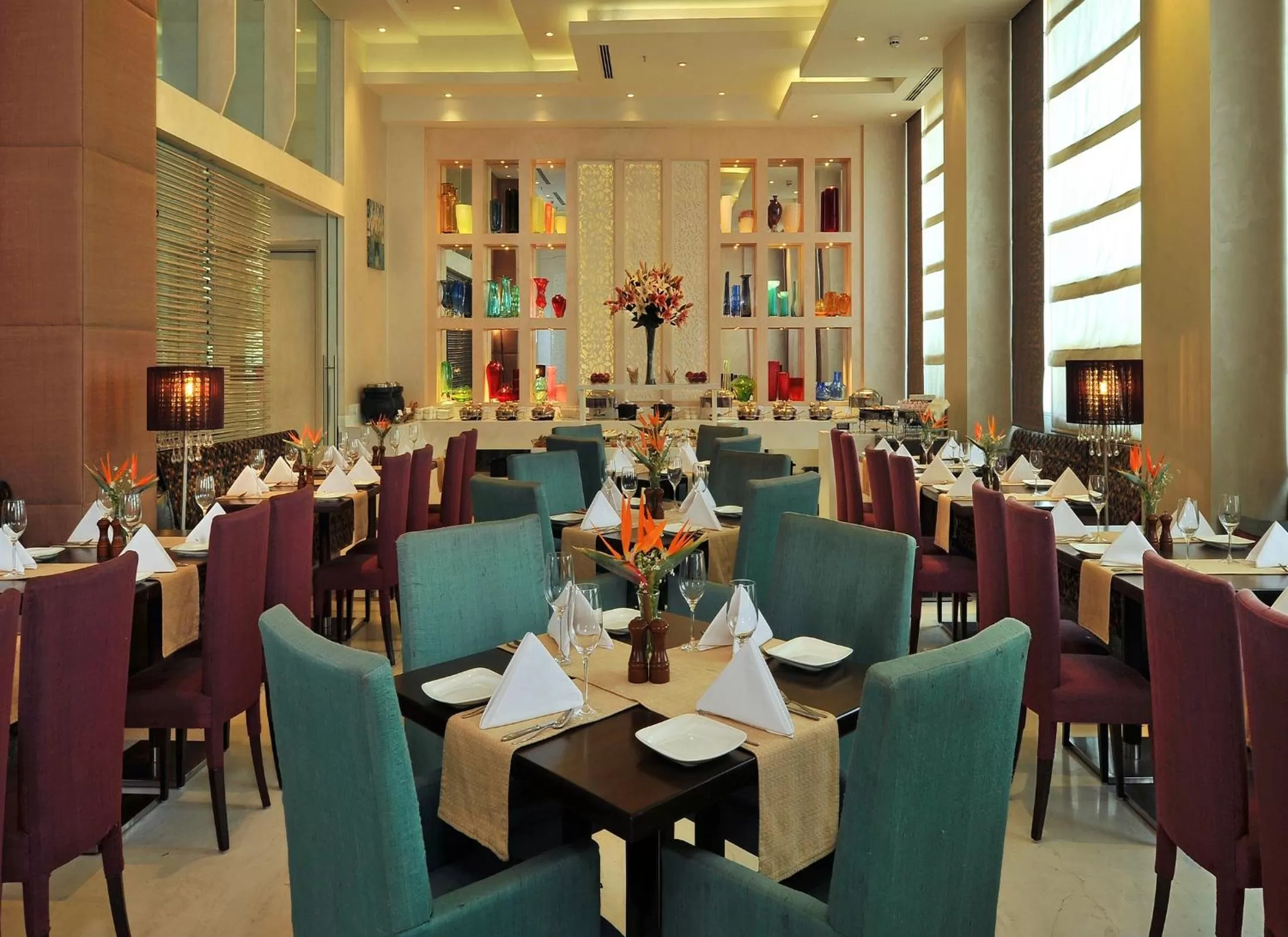 Restaurant/places to eat in Park Plaza Faridabad