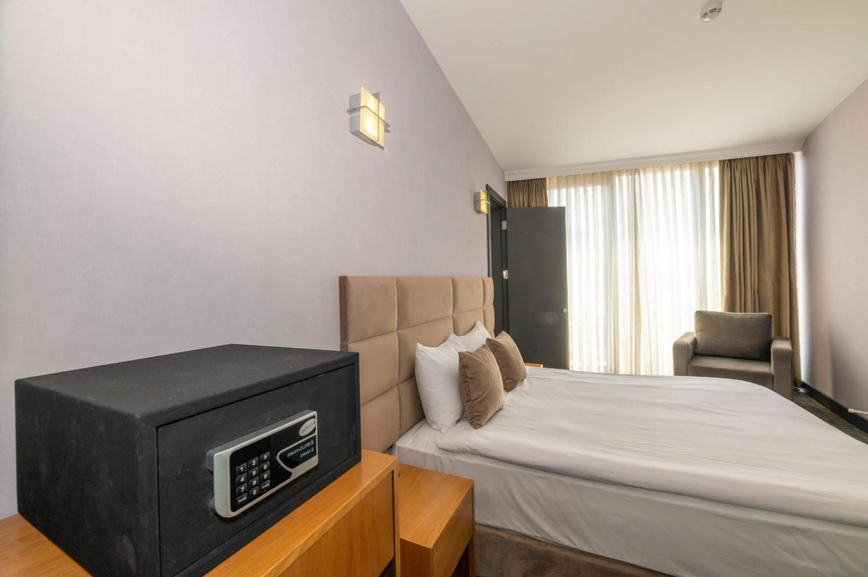 Bed in Taksim Hotel V Plus