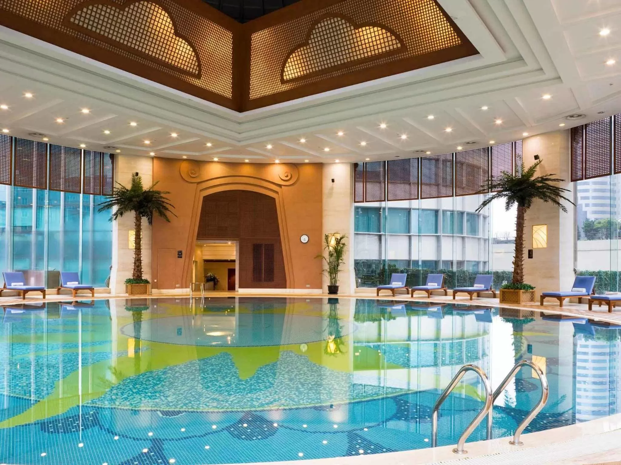 Swimming pool in Pullman Shanghai Central