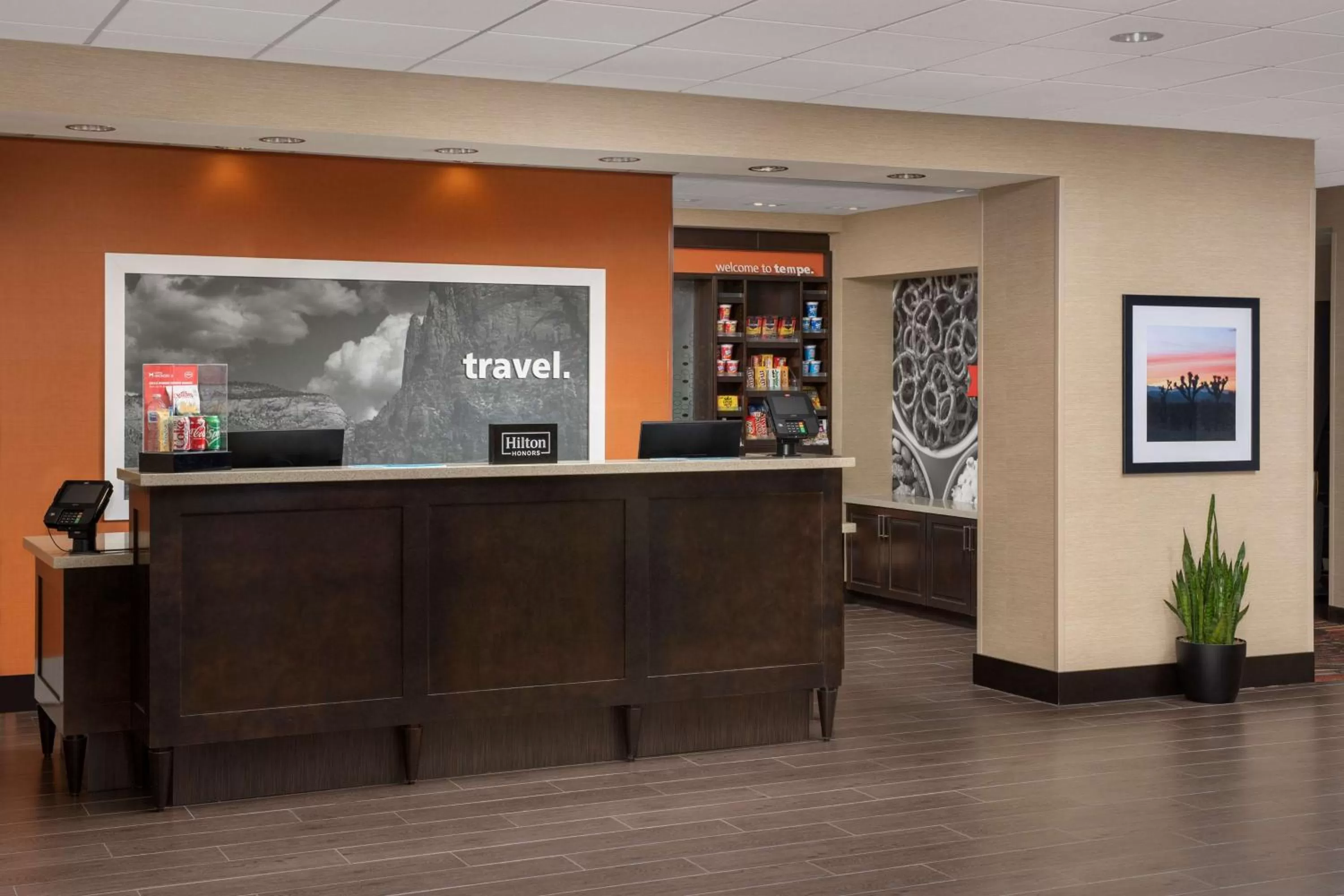 Lobby or reception in Hampton Inn & Suites Phoenix/Tempe
