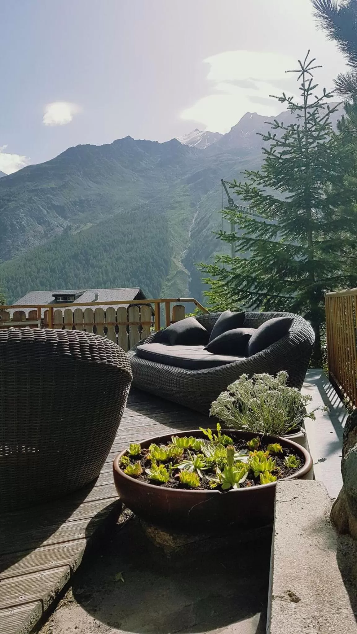 Balcony/Terrace, Mountain View in Hotel Alpenperle
