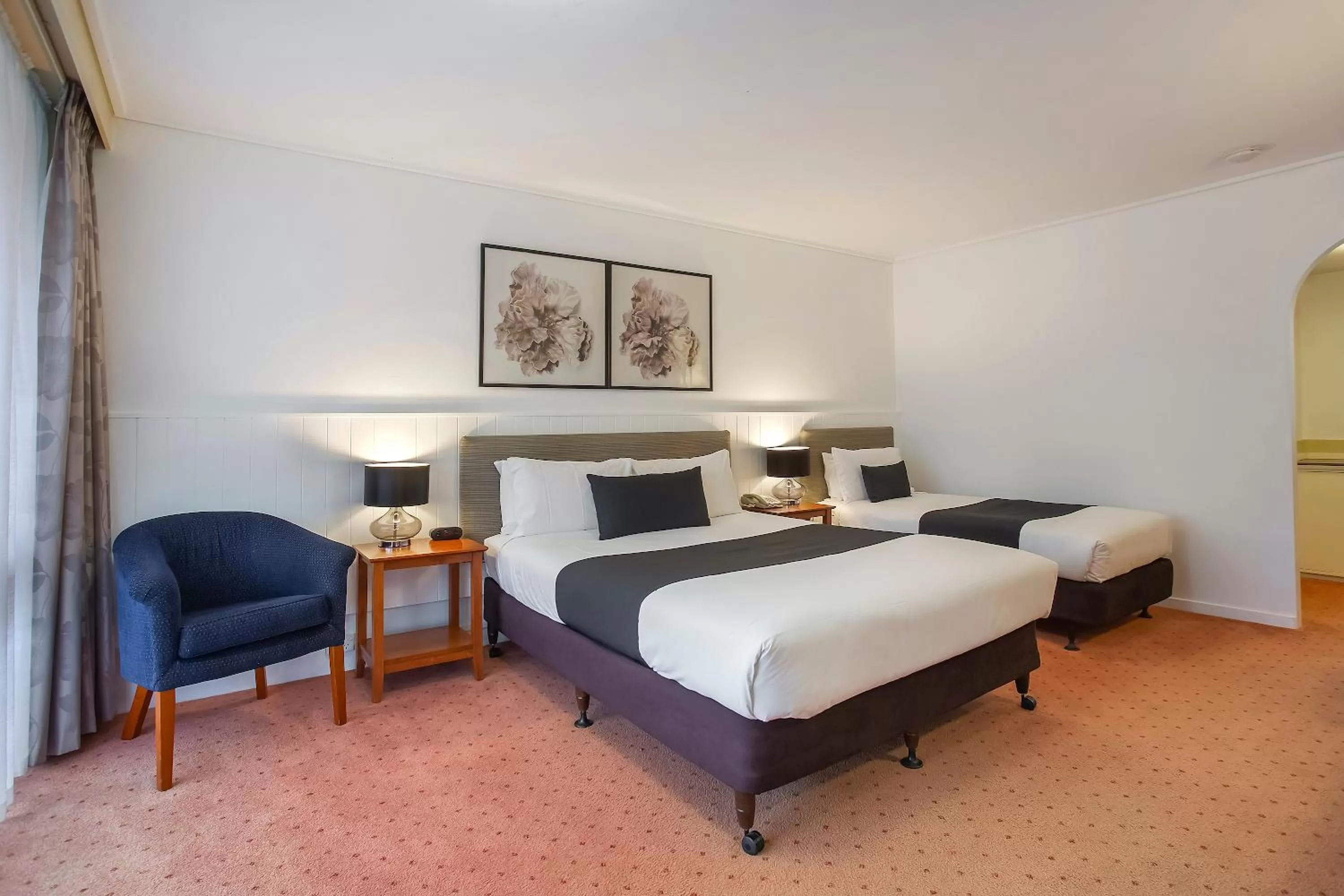 Bedroom, Bed in Central Court Motel Warrnambool