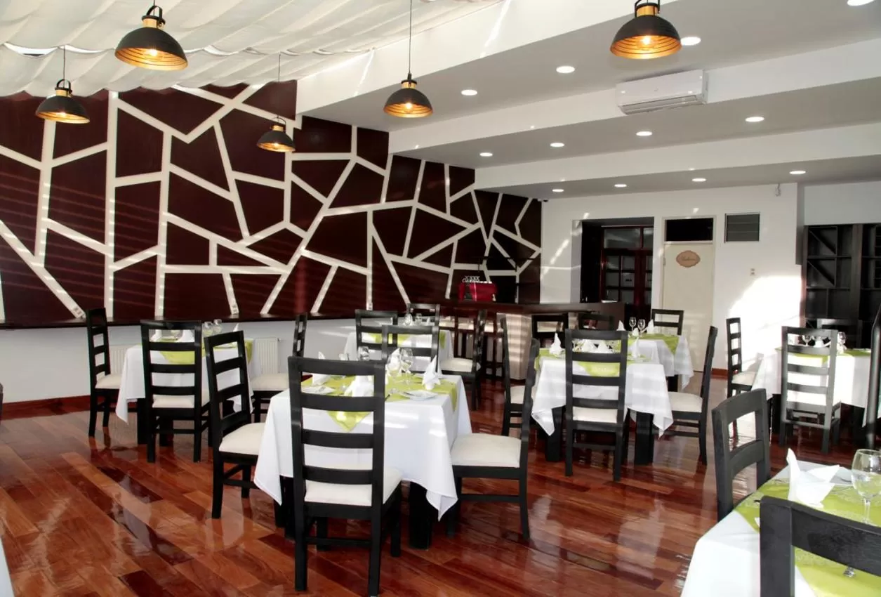Restaurant/Places to Eat in Casa Hotel Achumani