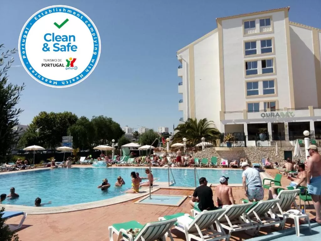 Property building in Ourabay Hotel Apartamento - Art & Holidays