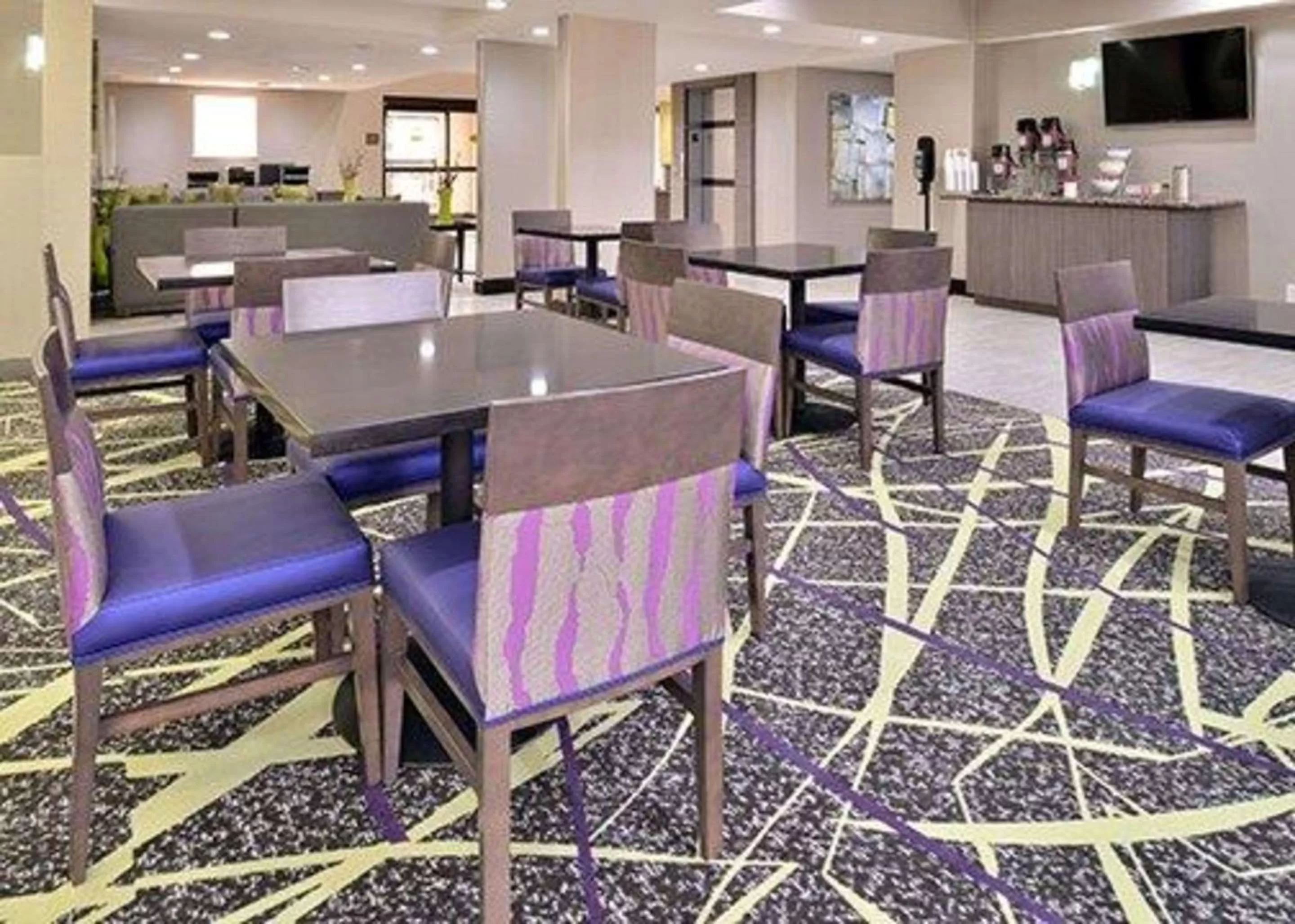 Restaurant/places to eat in Comfort Inn & Suites Frisco - Plano