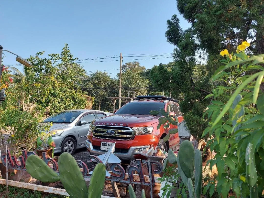 Scenic Riverside Resort