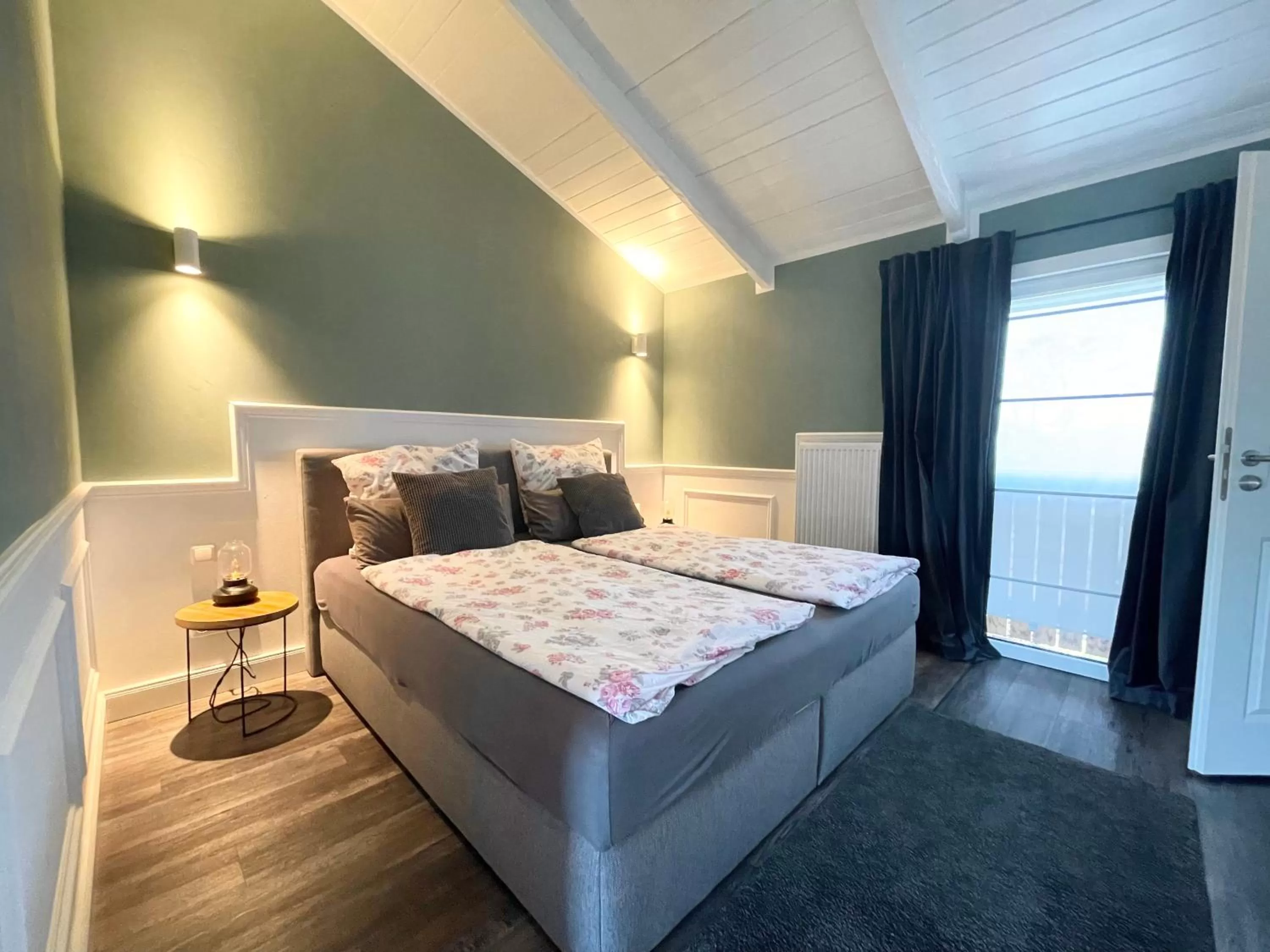 Bed in Rosenhof-Lodge