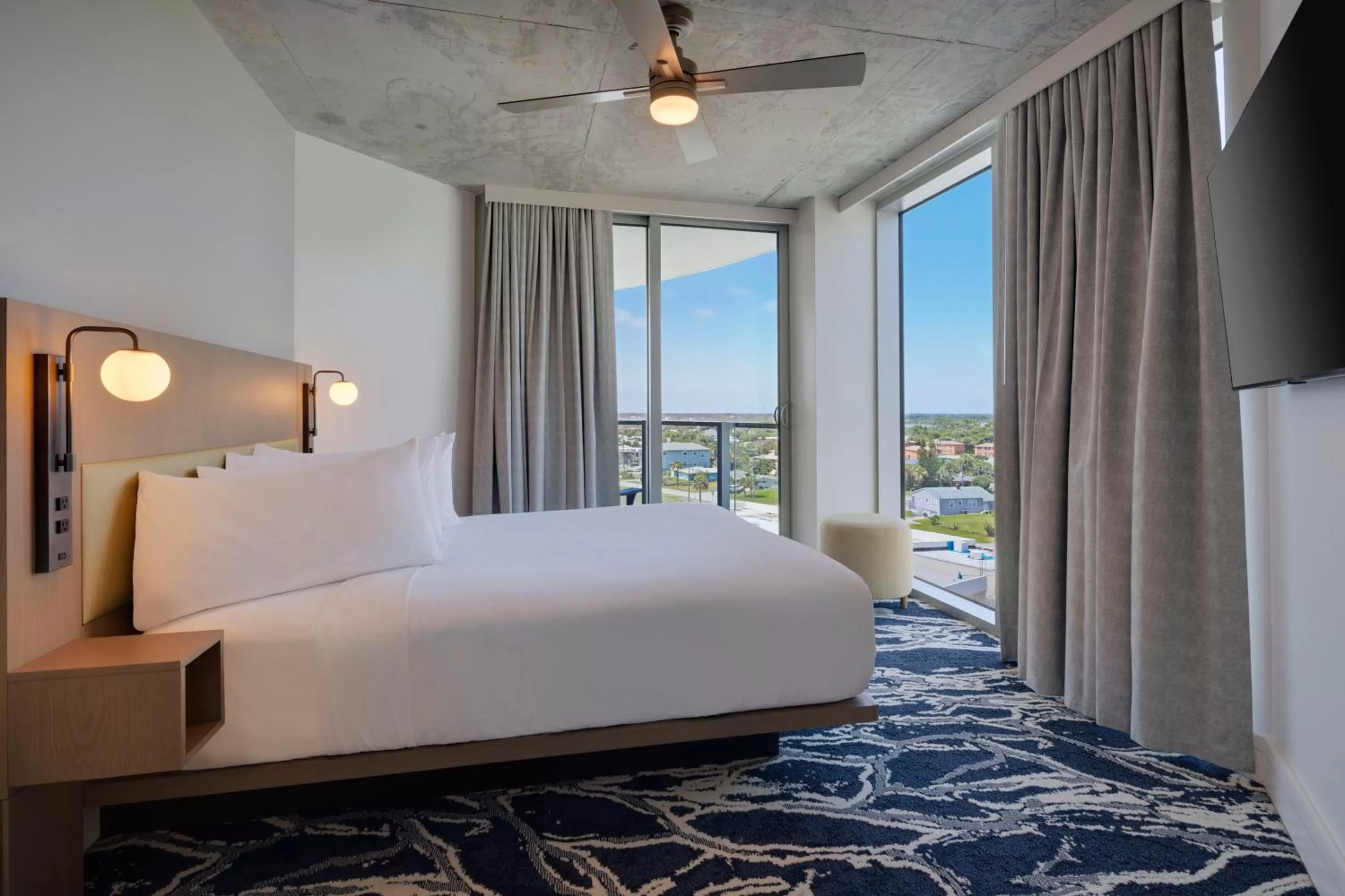 Photo of the whole room, Bed in Max Beach Resort