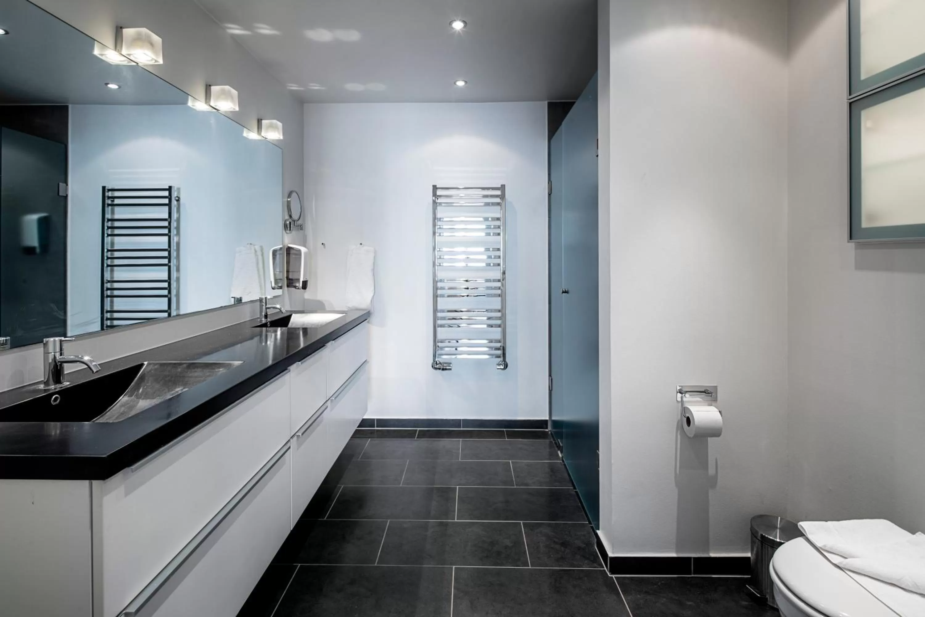 Bathroom in KOMPAS Hotel Aalborg