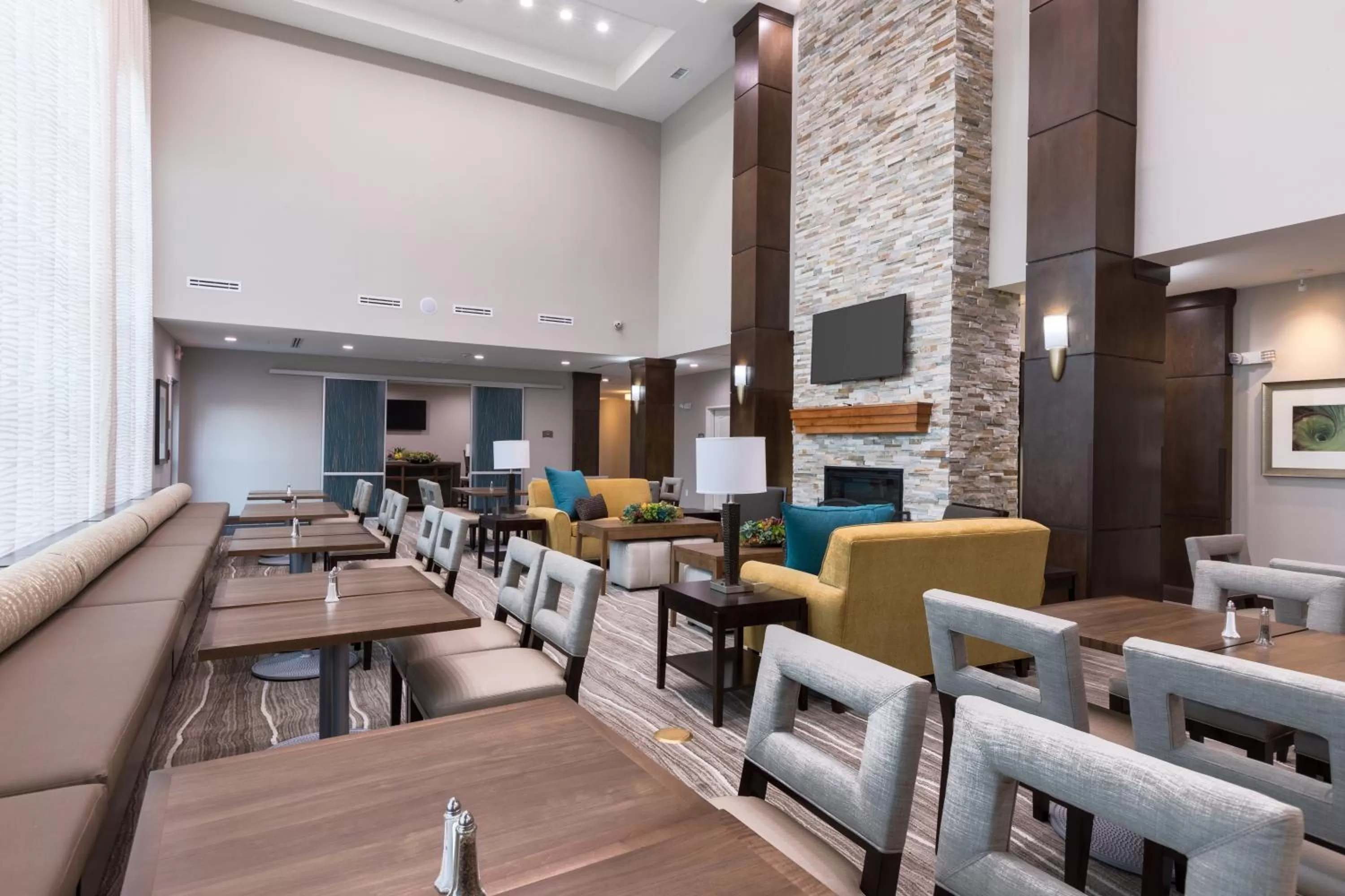 Restaurant/places to eat in Staybridge Suites - Lake Jackson by IHG