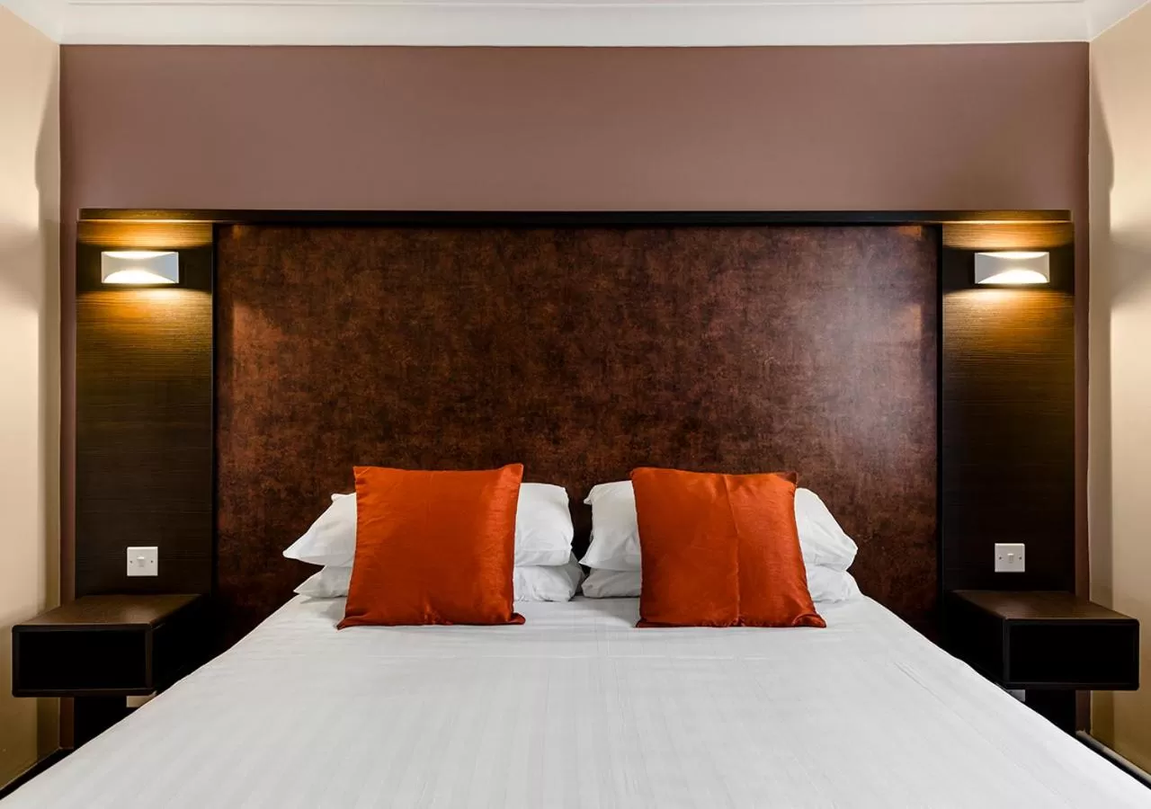 Bedroom, Bed in Dragonfly Hotel Bury St Edmunds