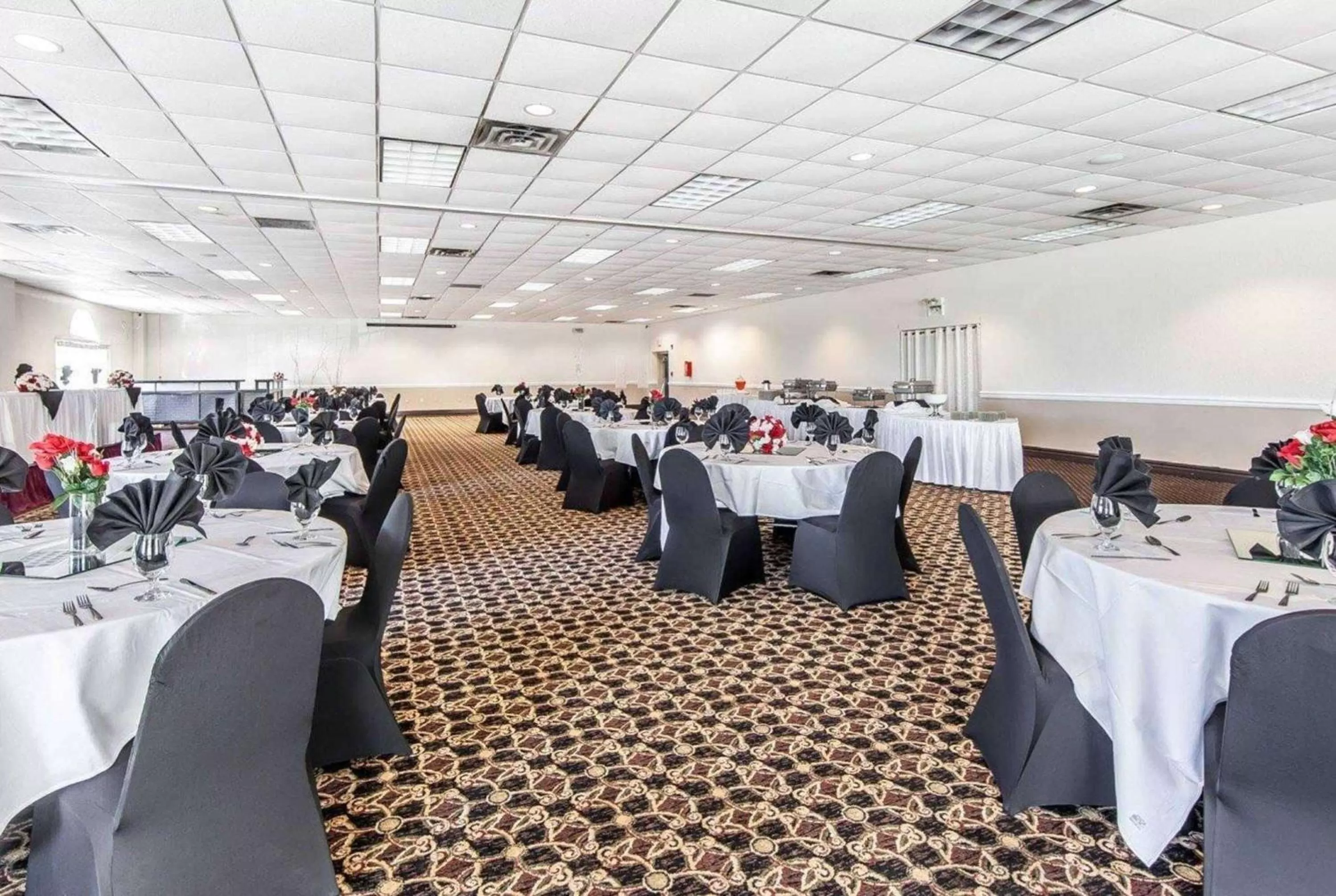 Banquet/Function facilities in Wingate by Wyndham Marietta Conference Center Ohio