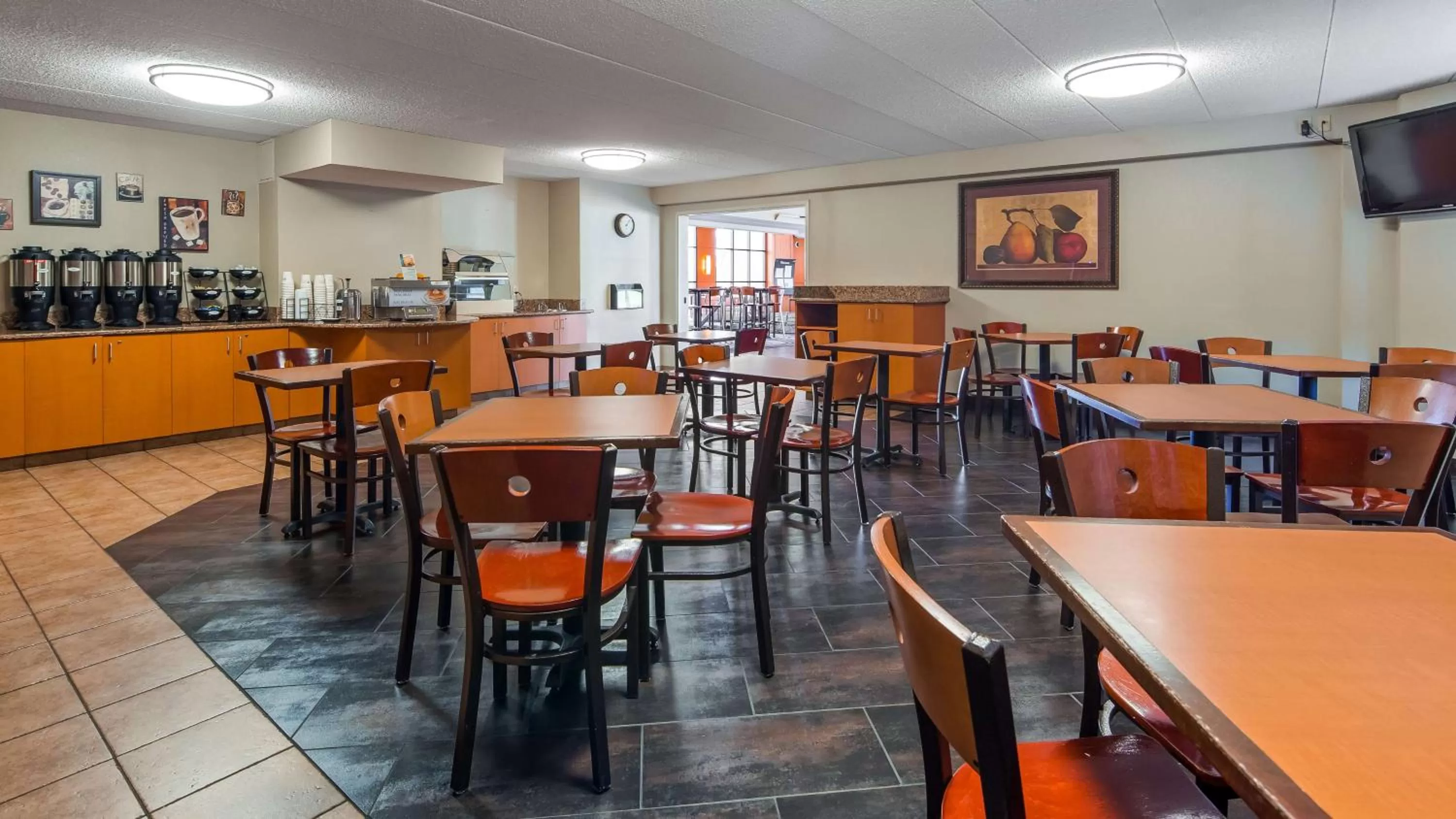 Restaurant/places to eat in Best Western Plus Dakota Ridge