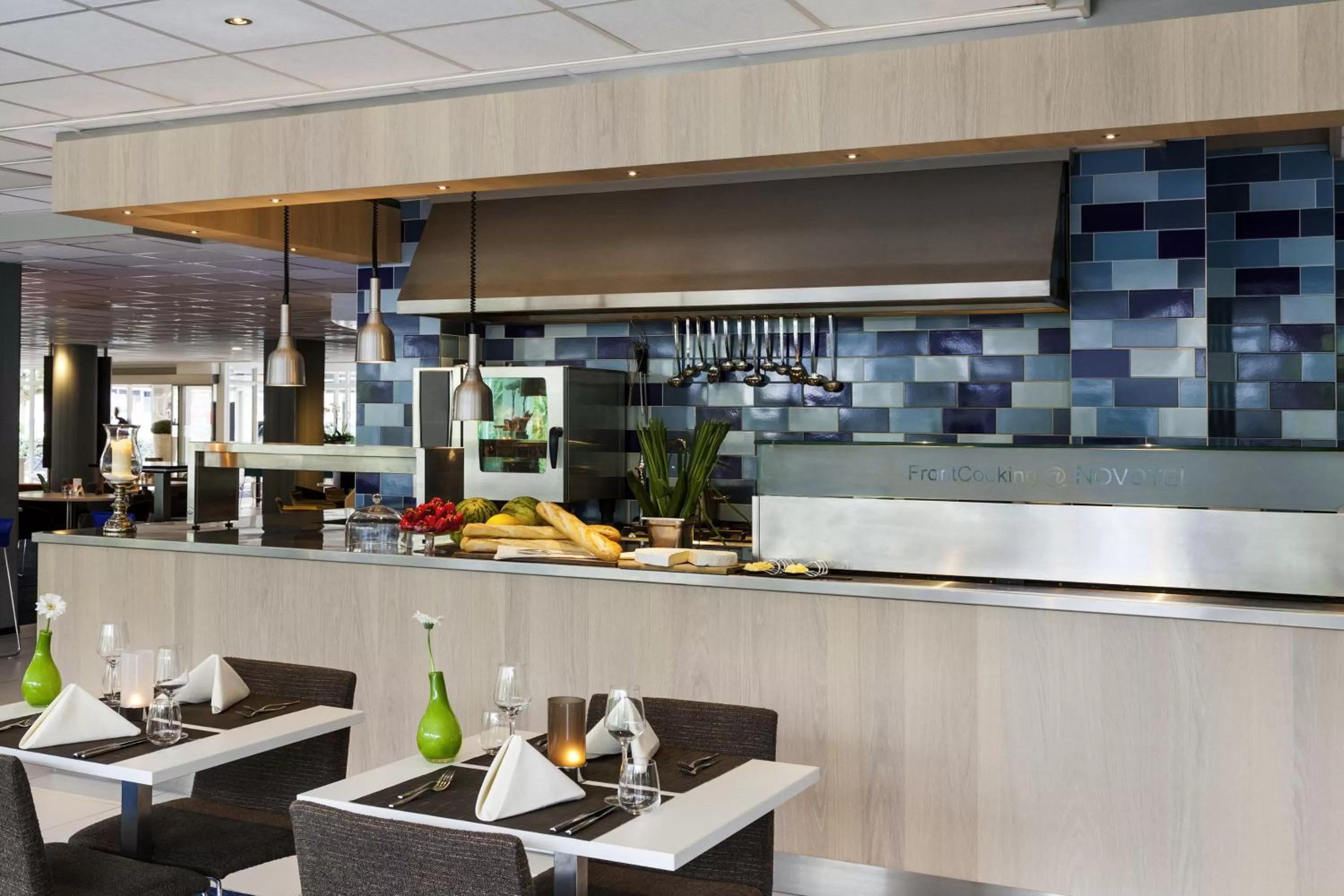 Restaurant/places to eat in Novotel Maastricht