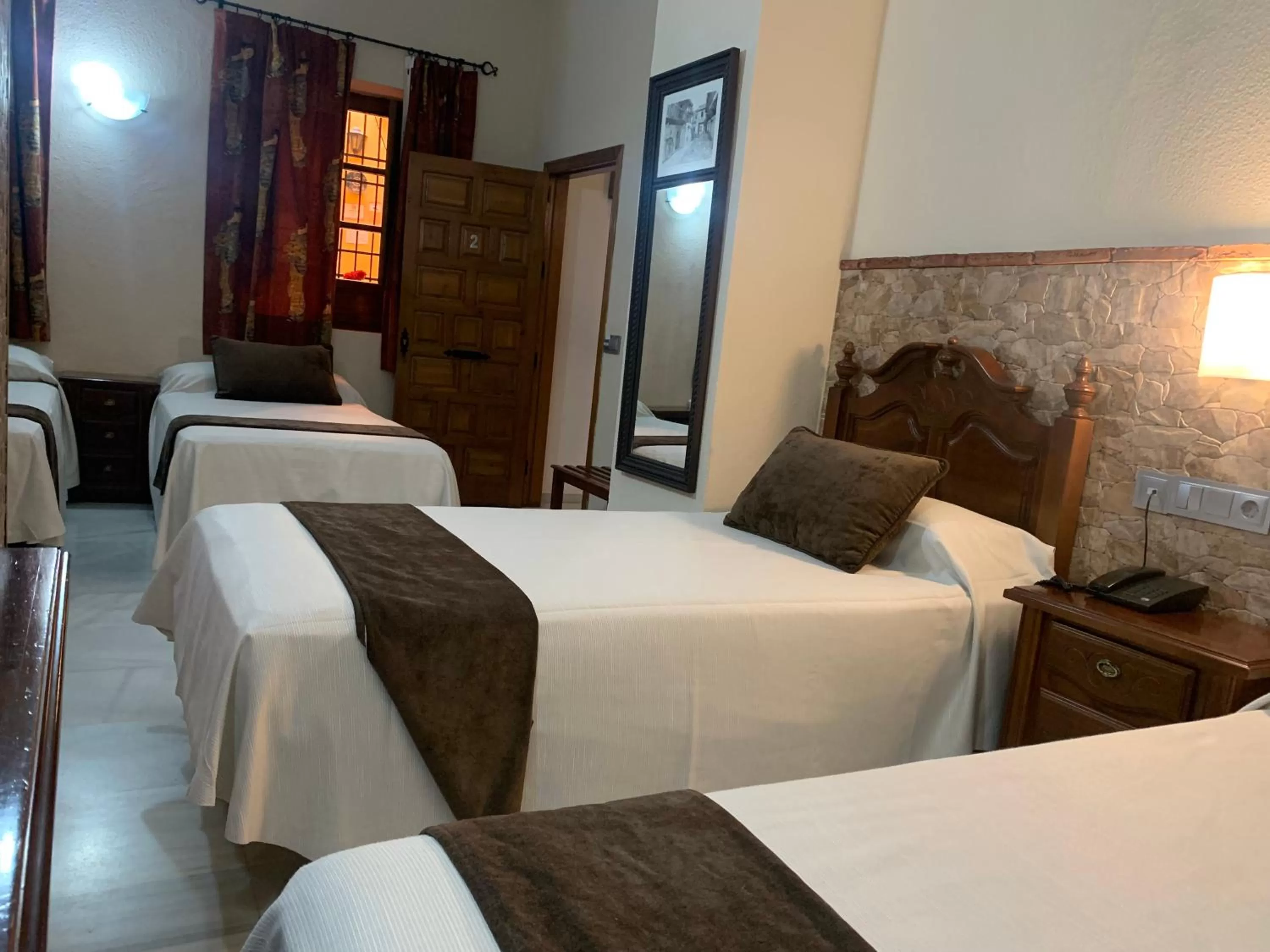 Photo of the whole room, Bed in Hotel Casa Museo de la Mezquita