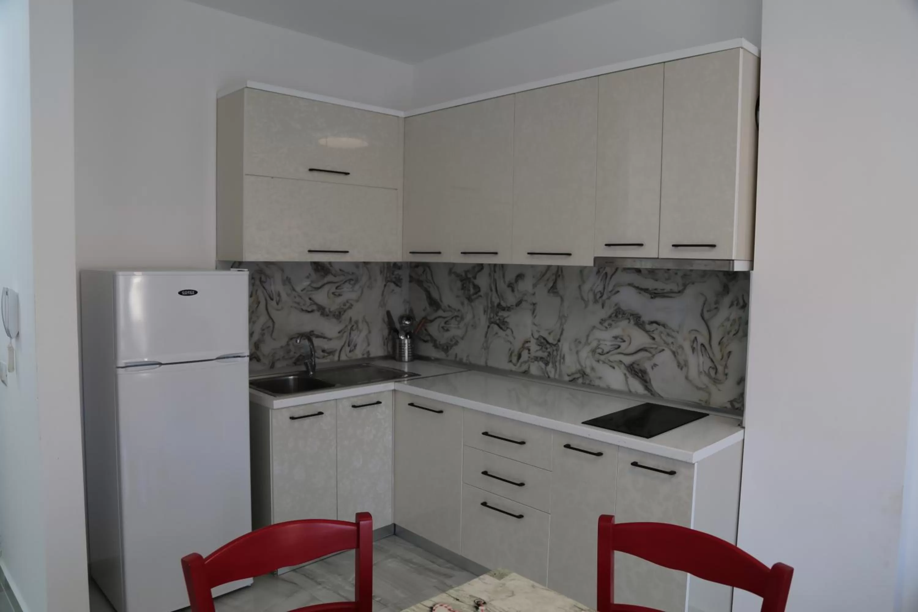 Kitchen/Kitchenette in Anchor Apartments
