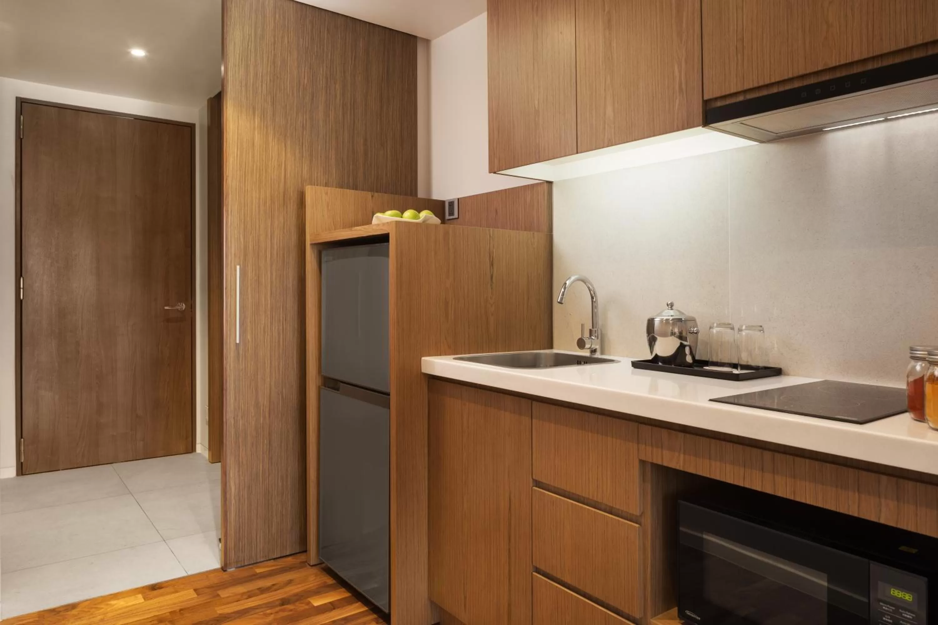 Kitchen or kitchenette in Hotel Emion Phnom Penh