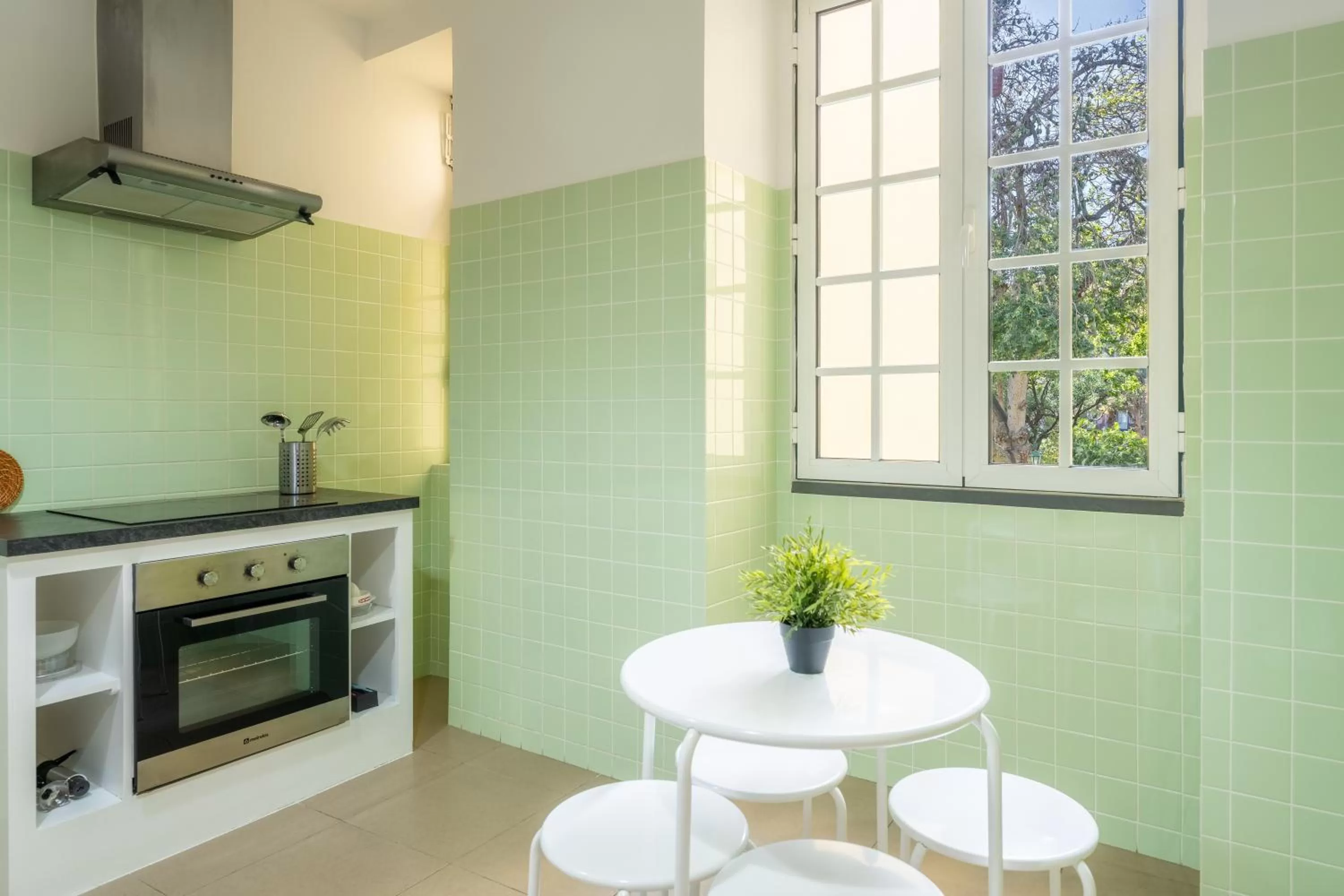 Kitchen or kitchenette in The Wine Lodges by An Island Apart