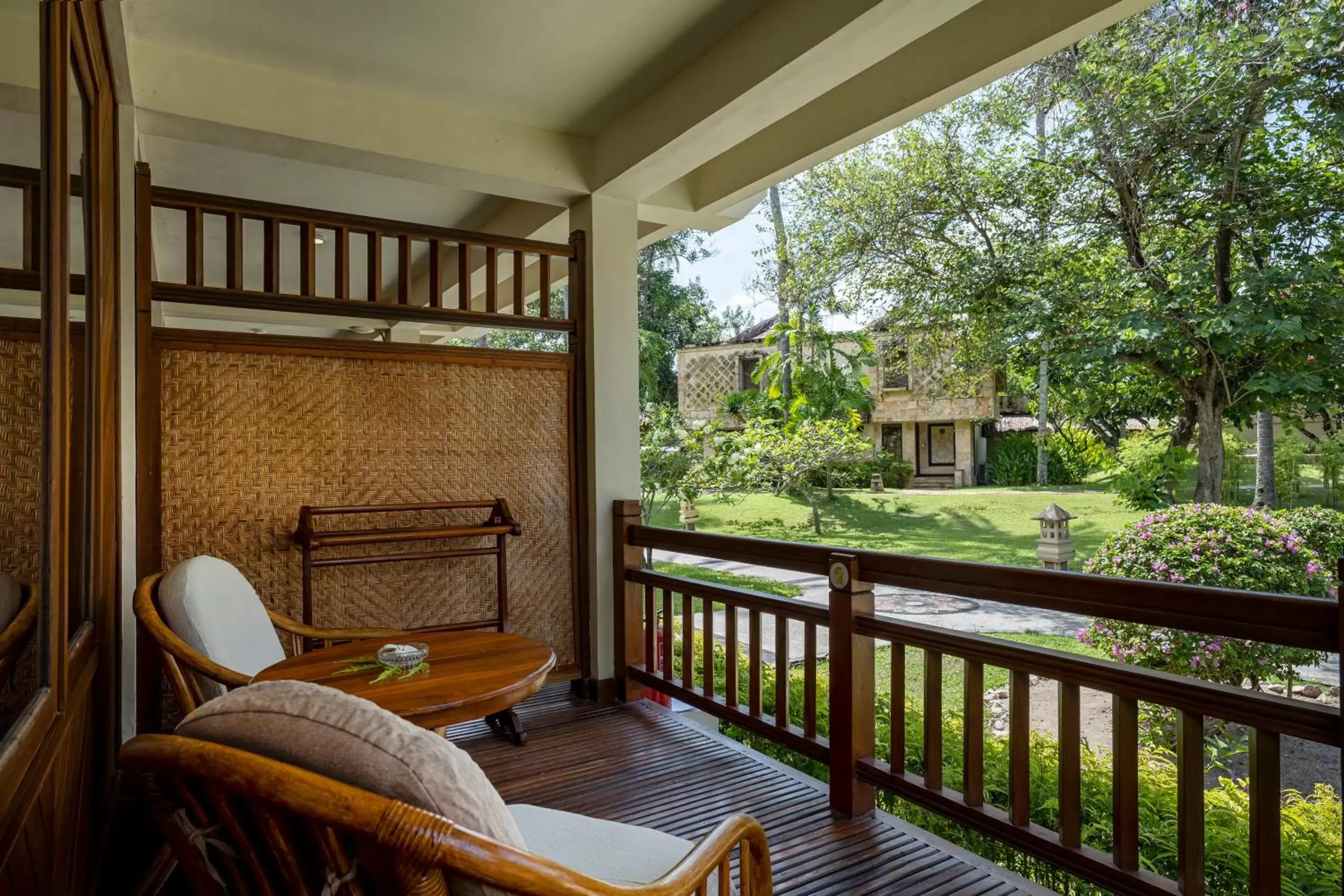 Superior Double or Twin Room with Garden View in Merumatta Senggigi Lombok Superior Double or Twin Room with Garden View in Merumatta Senggigi Lombok