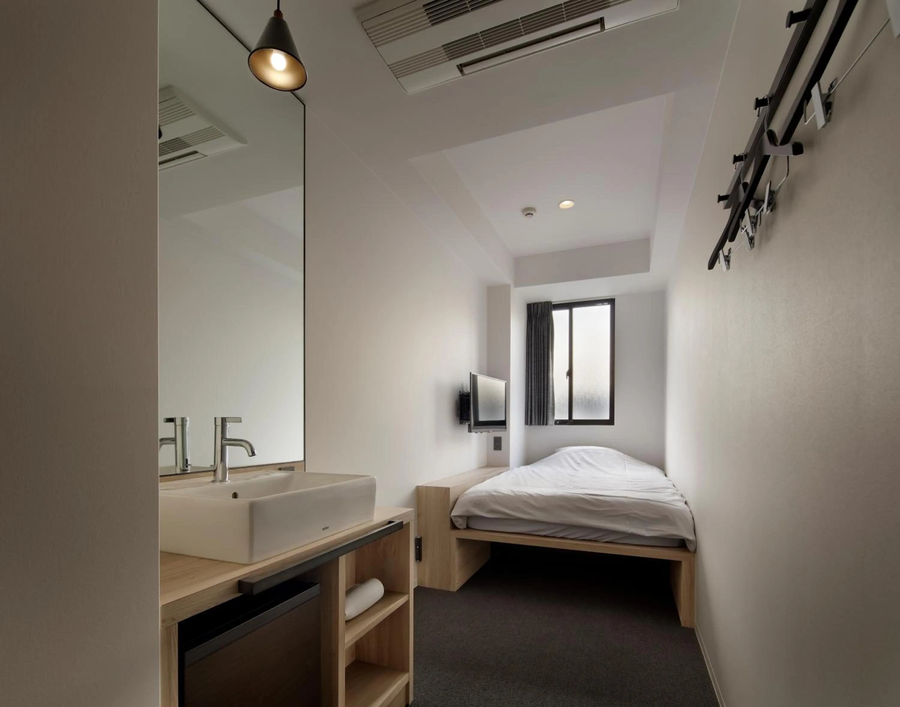 Bed in Piece Hostel Sanjo