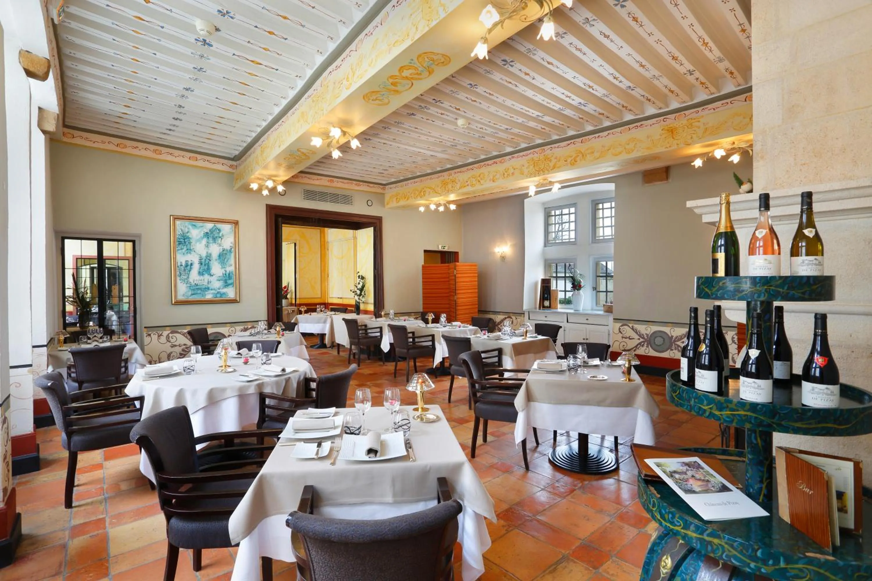 Restaurant/places to eat in Château de Pizay