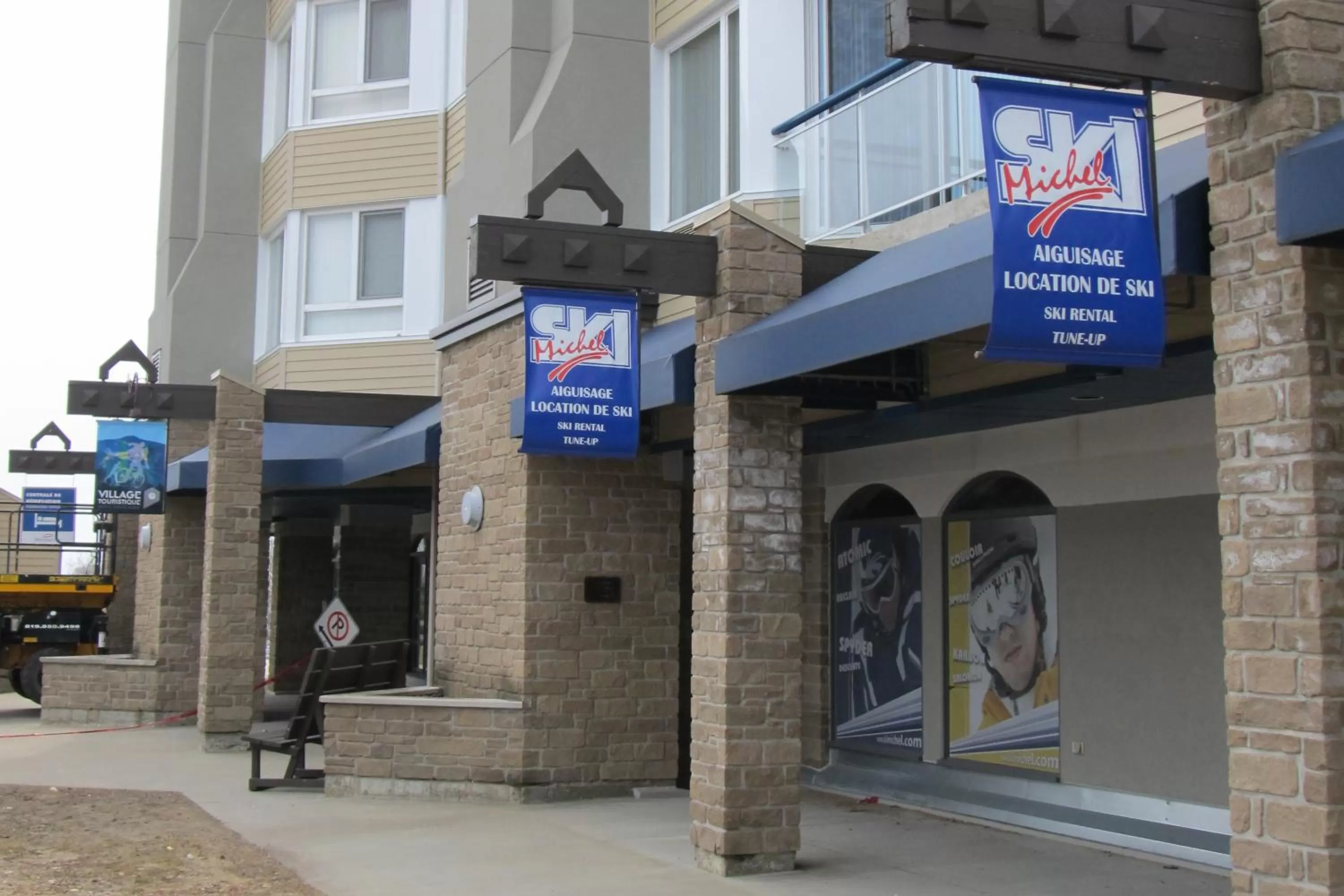 Spring in Hébergement Mont-Ste-Anne Condos