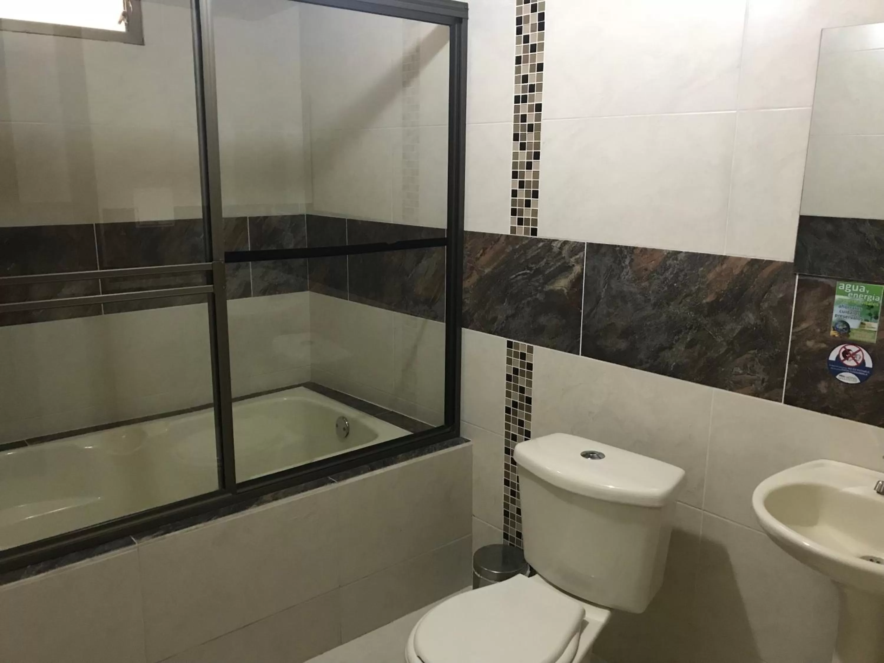 Bathroom in Hotel Portal Dorado