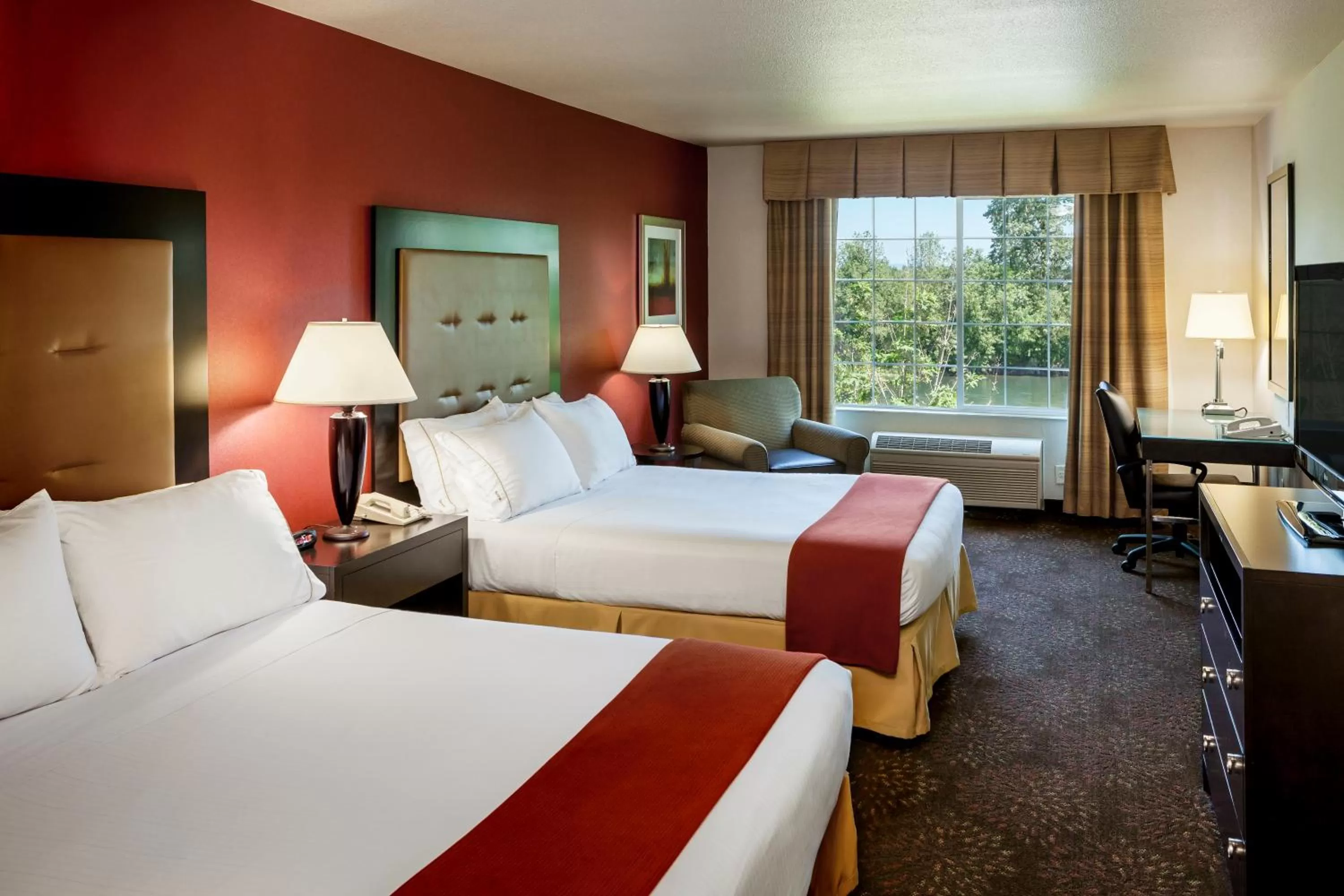 Queen Room with Two Queen Beds with River View in Holiday Inn Express Corvallis-On the River, an IHG Hotel