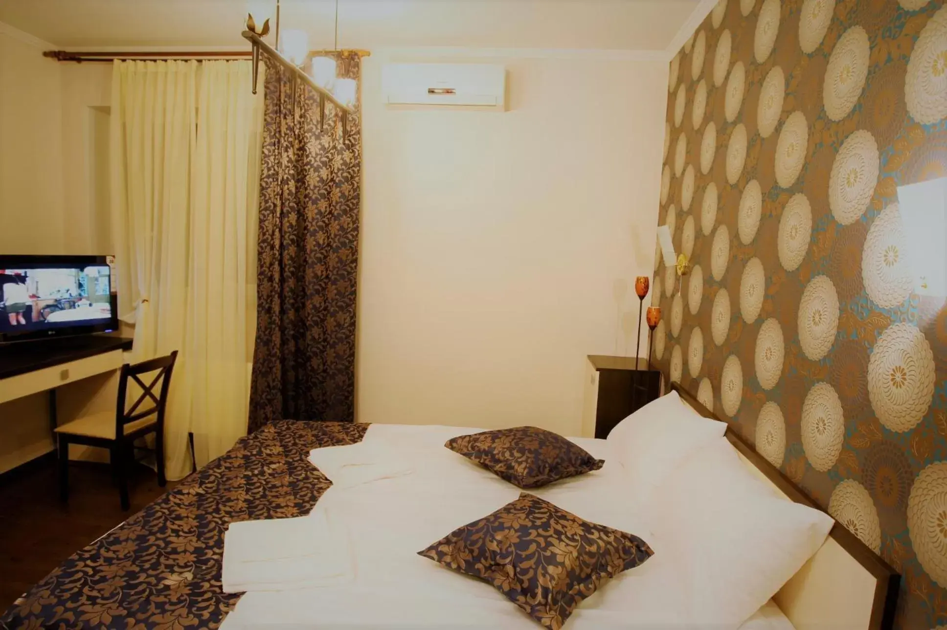 Double Room in IRIS Hotel Double Room in IRIS Hotel