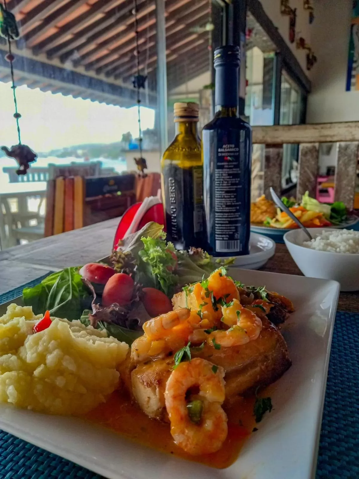 Restaurant/places to eat in Vila Bela-Emília