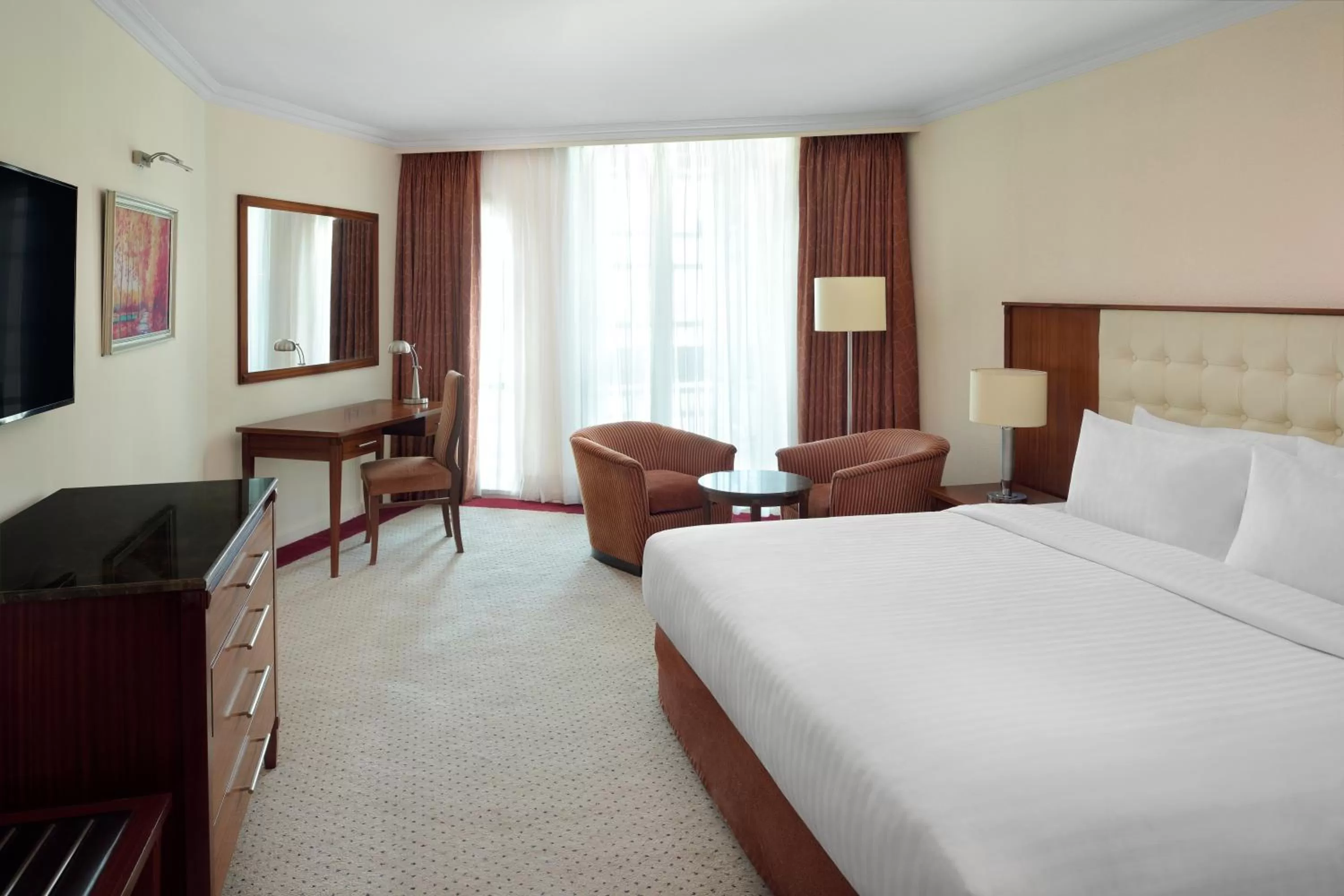 Photo of the whole room, Bed in Mövenpick Hotel Karachi