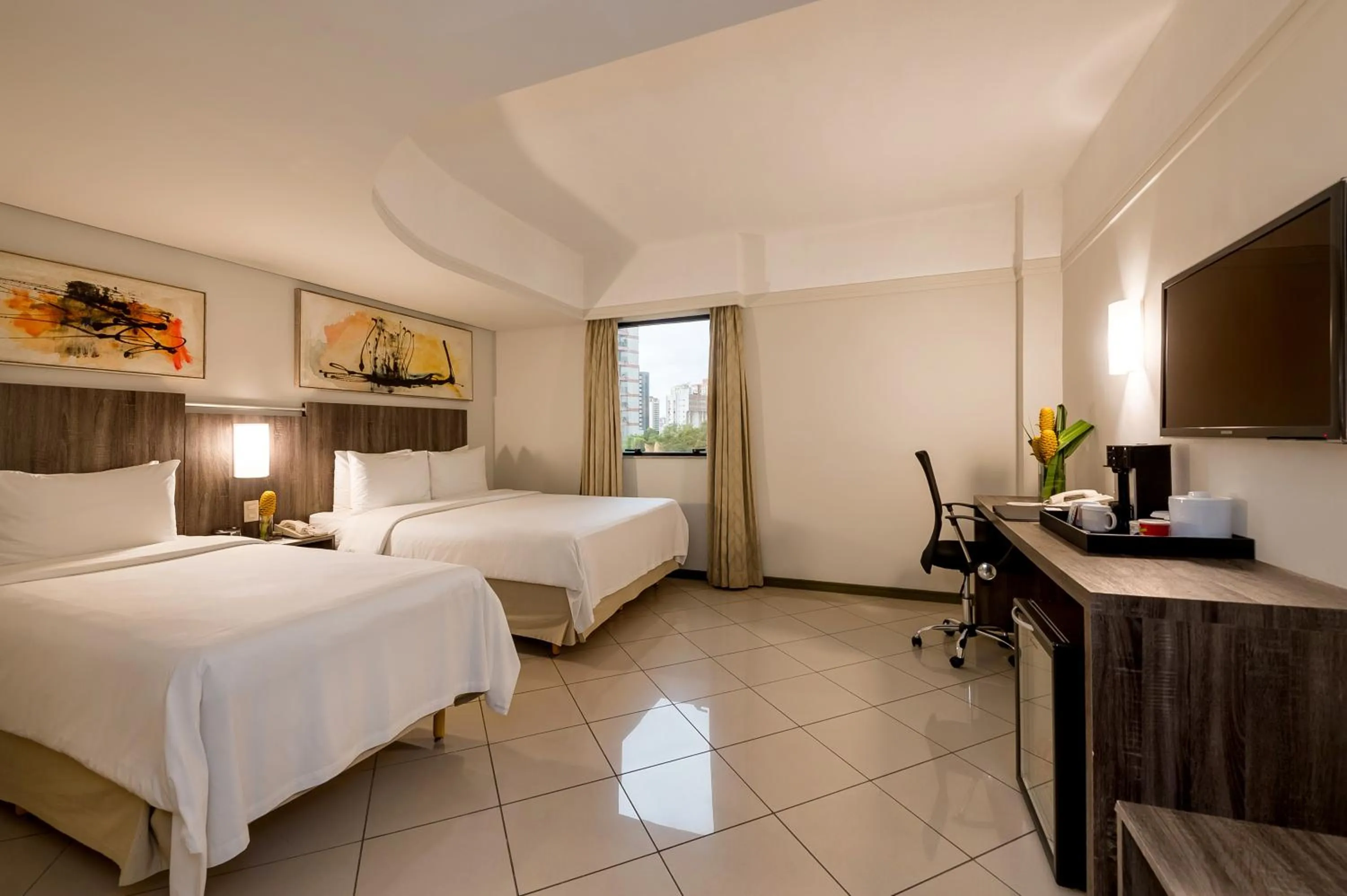 Photo of the whole room, Bed in Grand Mercure Belem do Para