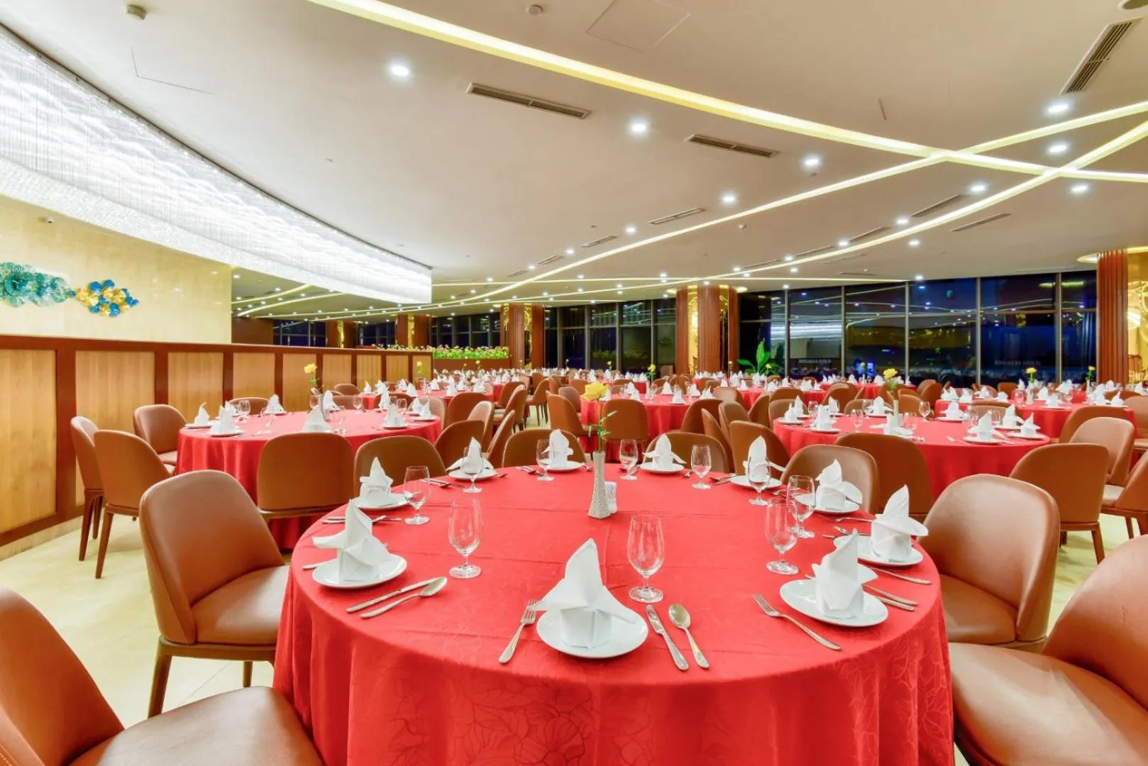 Restaurant/places to eat in Regalia Gold Hotel