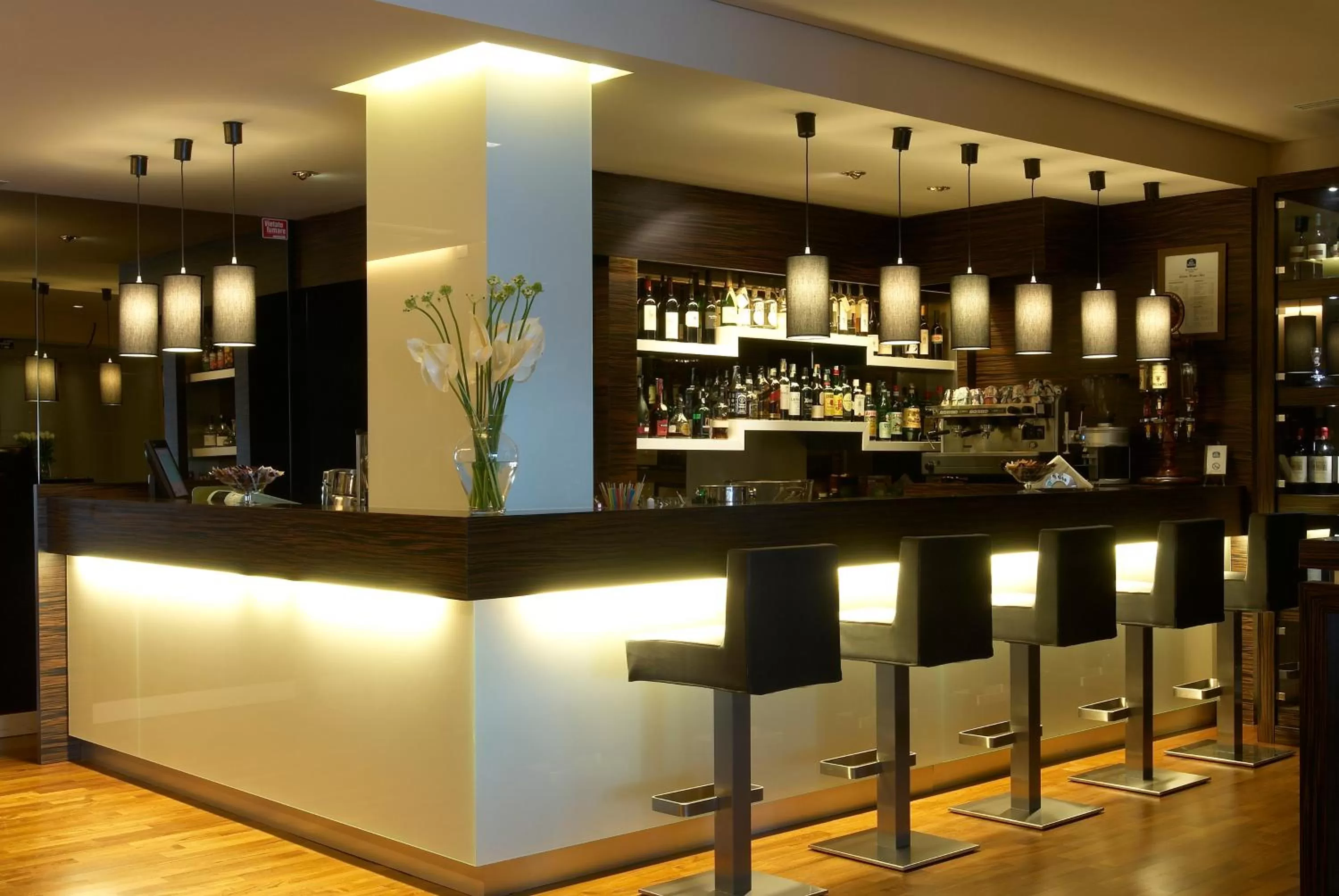 Lounge or bar in Best Western Hotel Tre Torri