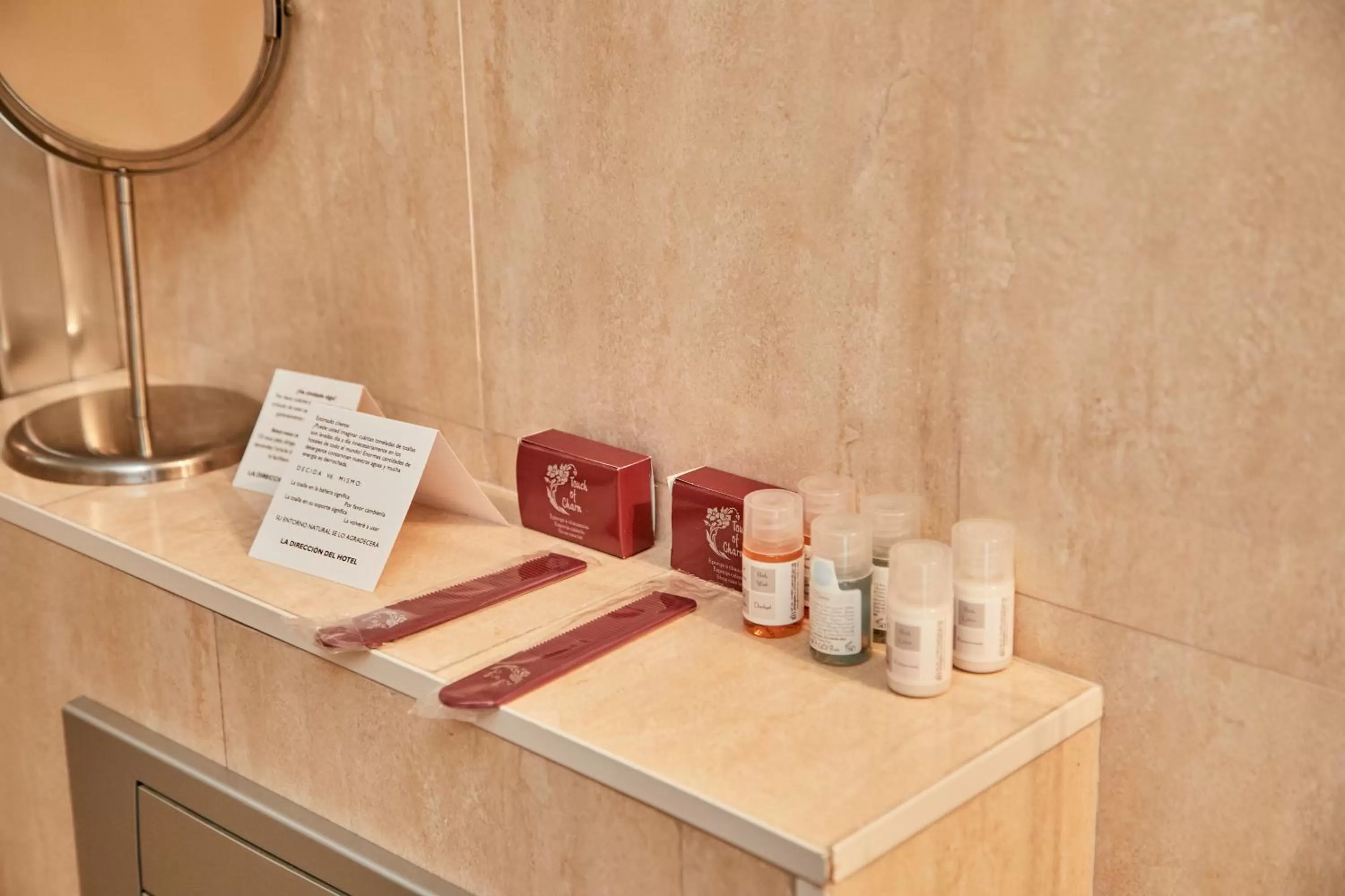 Bathroom in Hotel Casa Azcona