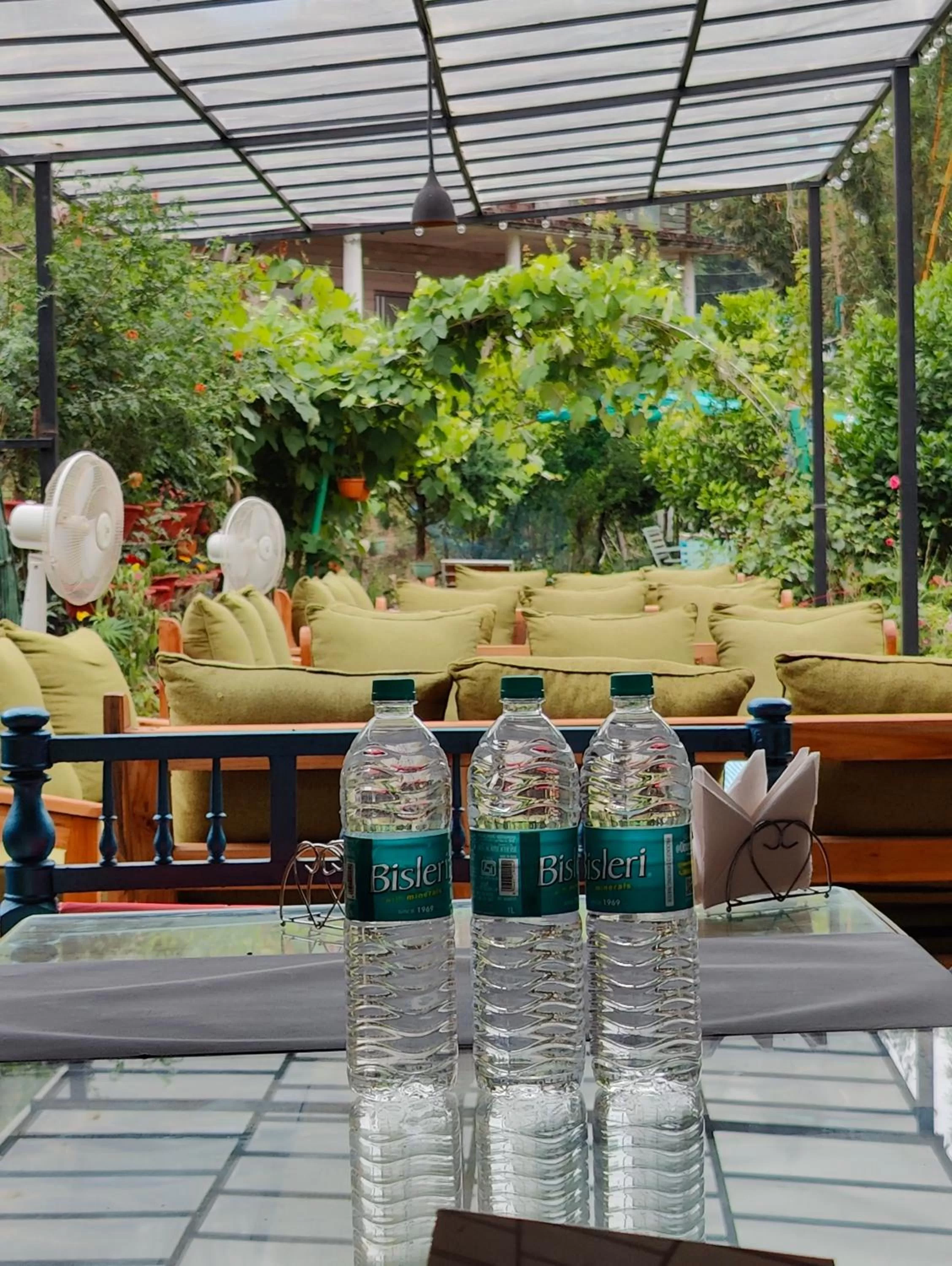 Restaurant/places to eat in Cottages @ Village