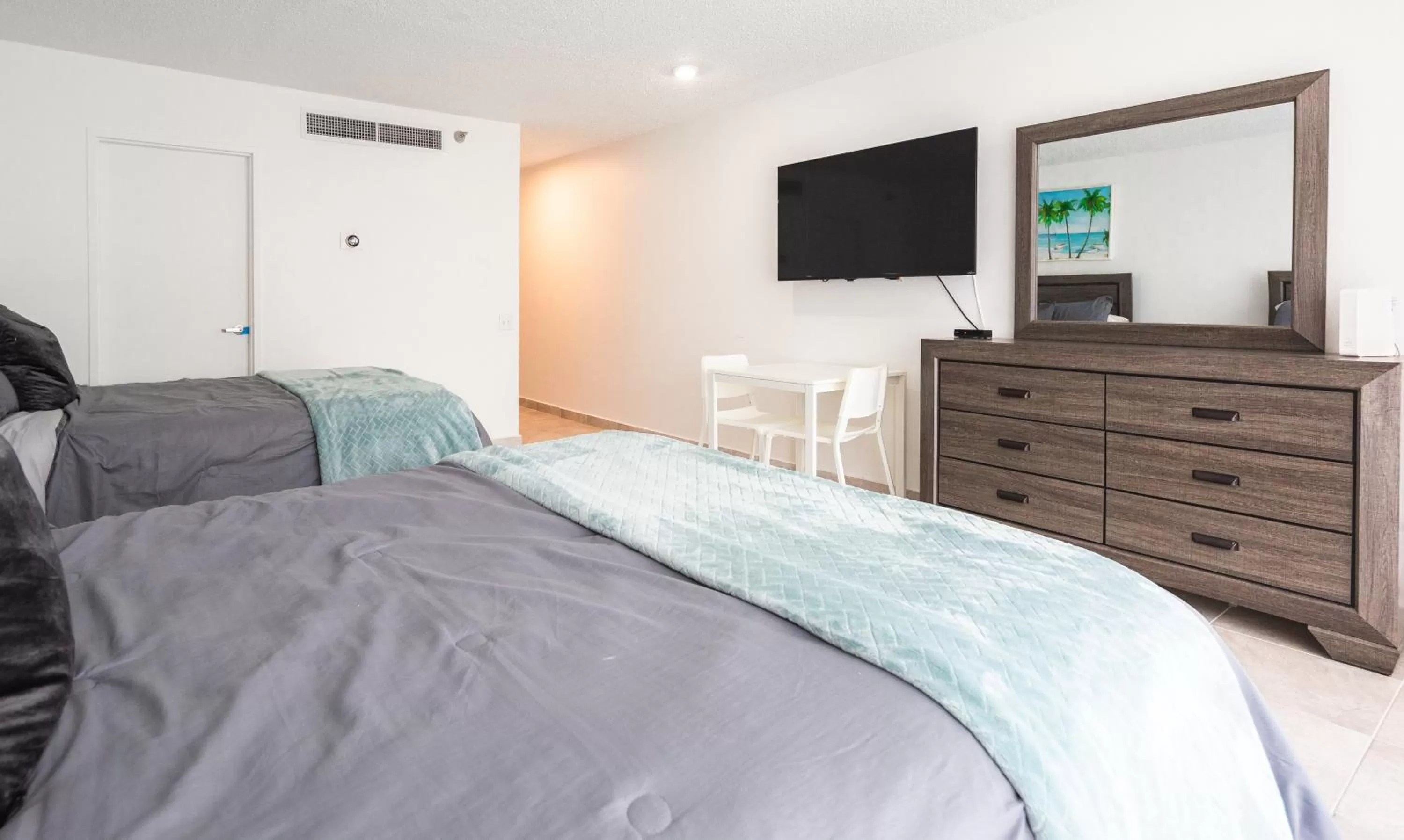 Bed in ESJ Towers by Chana