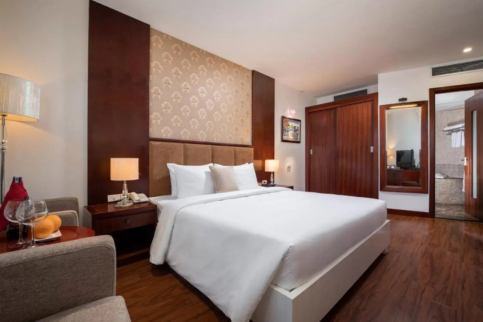 Superior Double or Twin Room in Nesta Hotel Hanoi Superior Double or Twin Room in Nesta Hotel Hanoi
