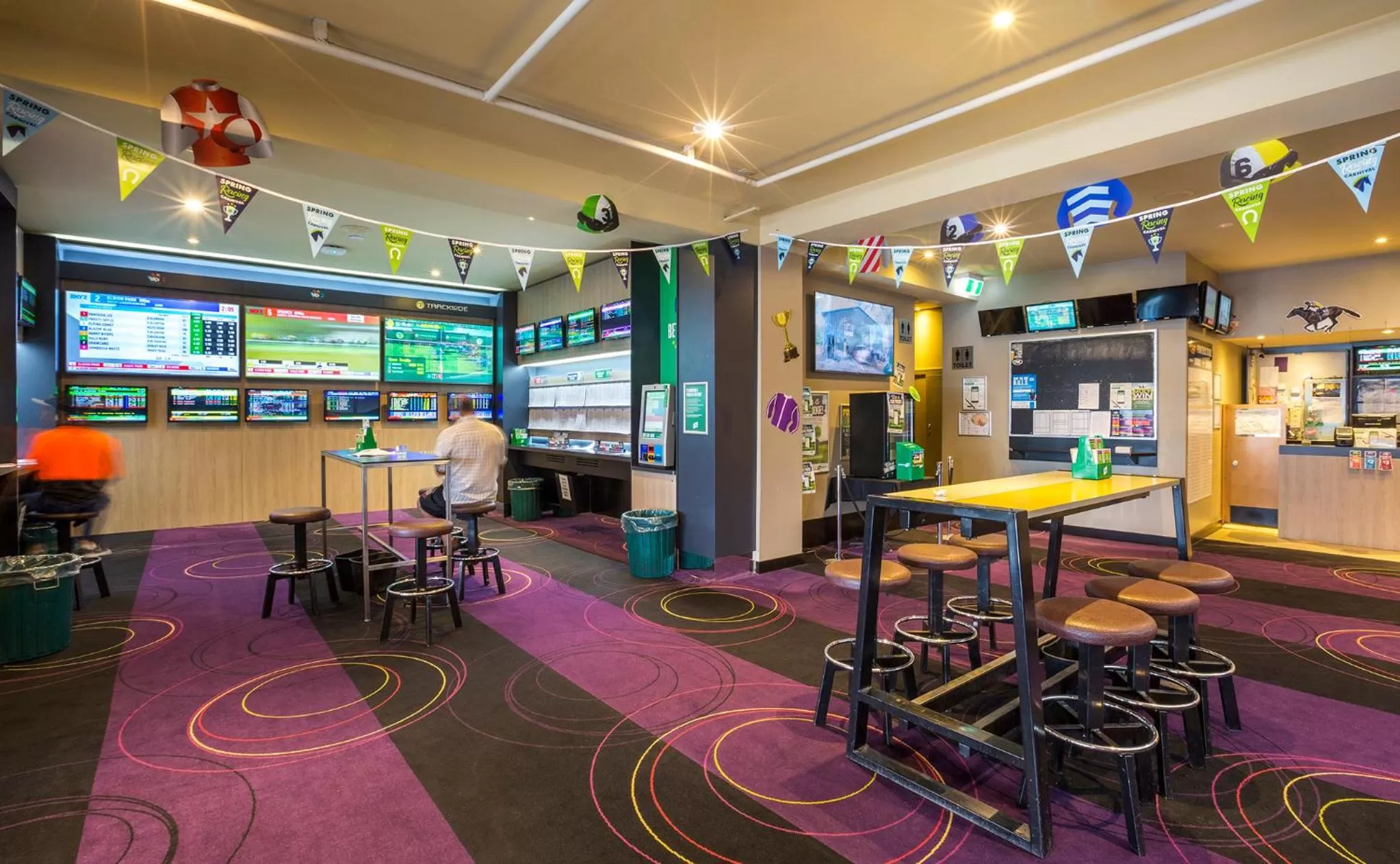 Lounge or bar in Nightcap at Glengala Hotel