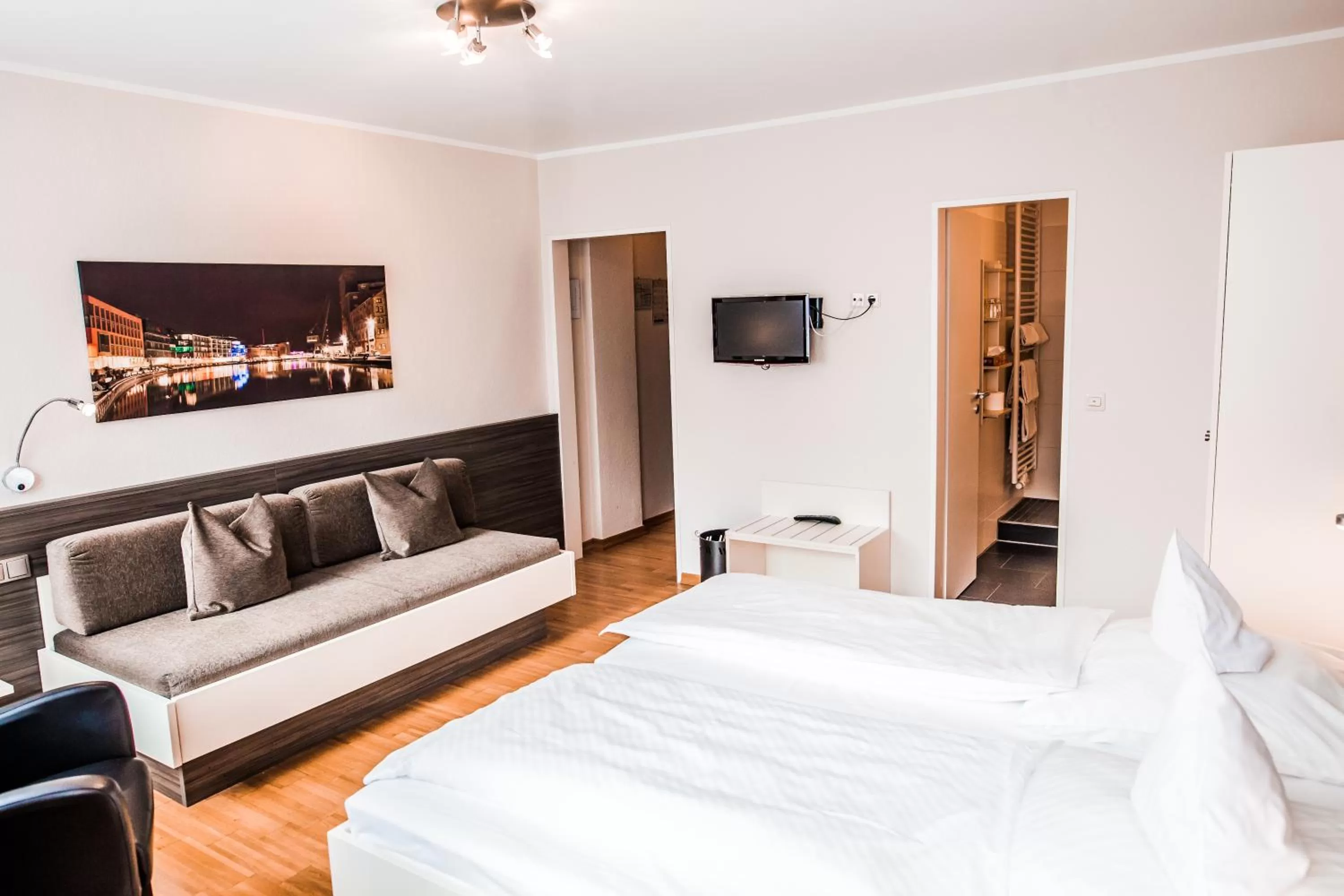 Photo of the whole room, Bed in Hotel Martinihof