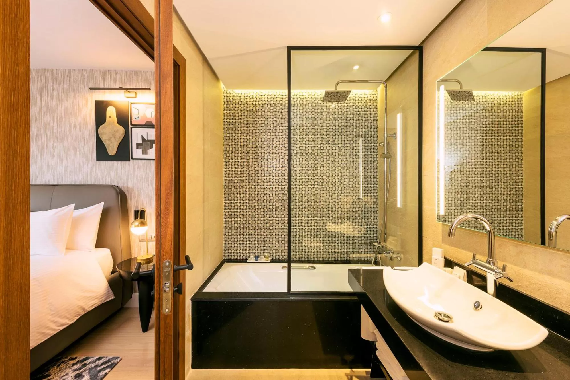 Bathroom, Bed in Radisson Blu Hotel Casablanca City Center